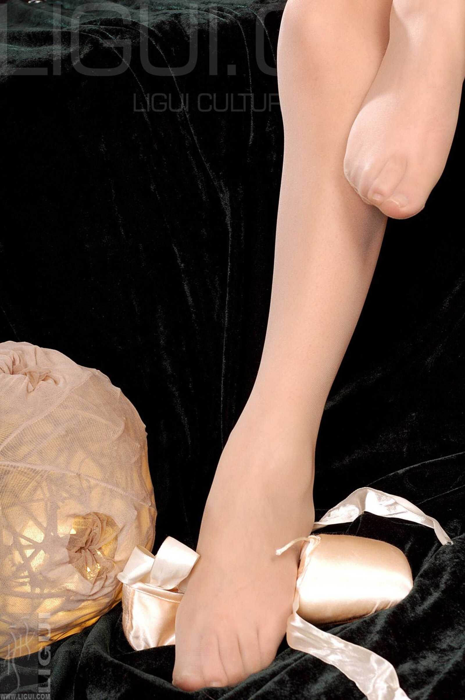 [丽柜LiGui] Model 丝丝《美丽的天使》丝足写真图片第6张