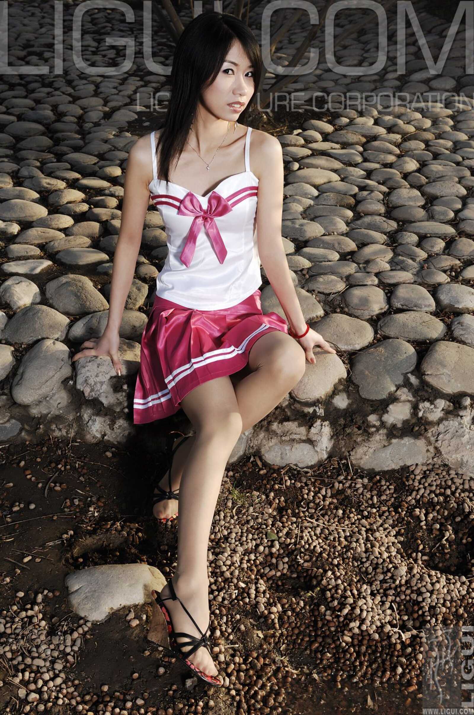 [丽柜LiGui] Model 海伦《春天來了》丝足写真图片第12张