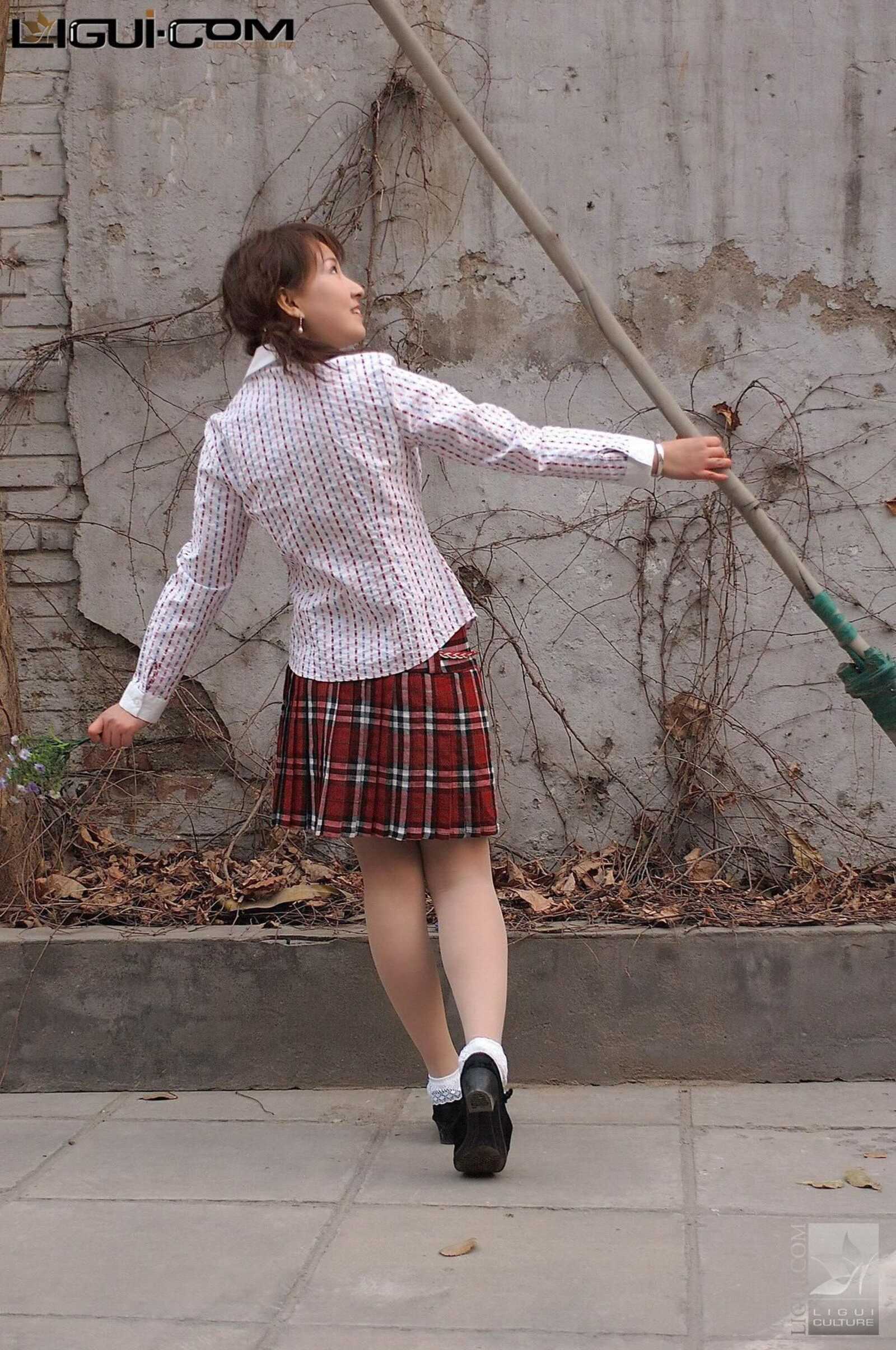 [丽柜LiGui] Model 英子《初恋布鞋女孩》丝足写真图第15张