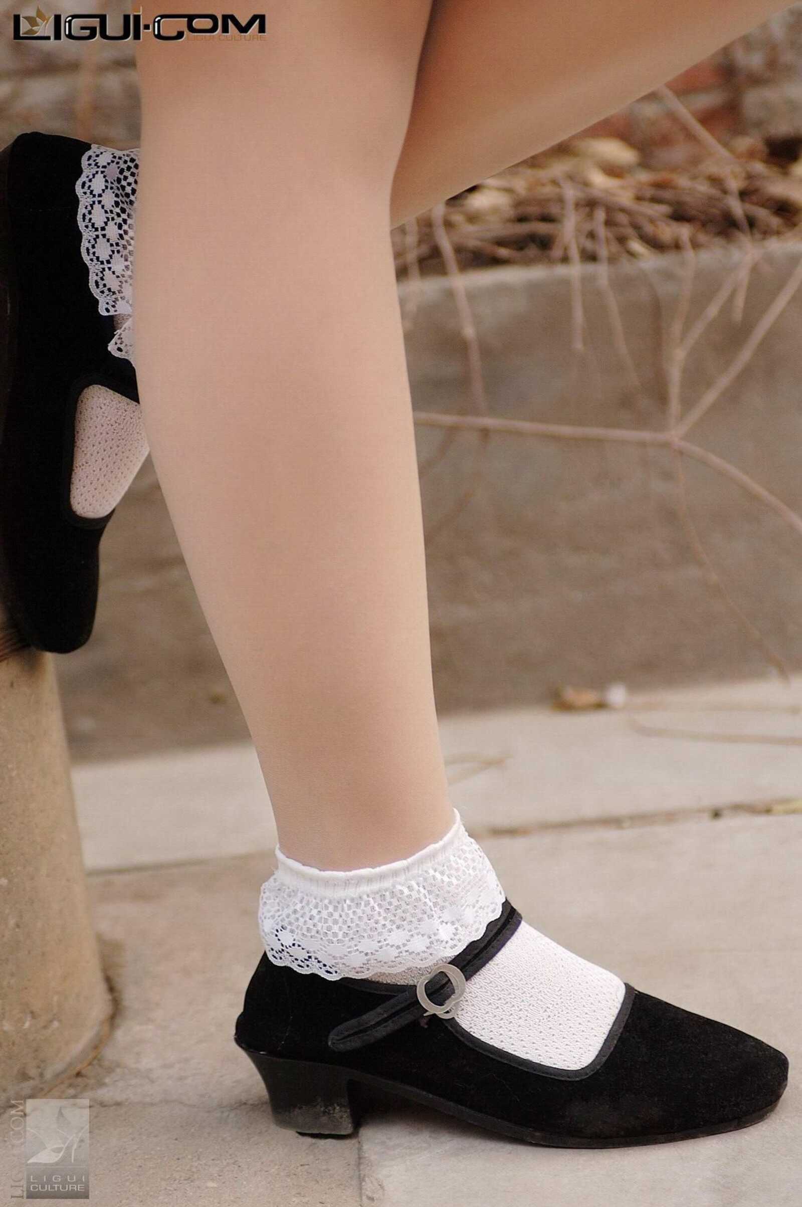 [丽柜LiGui] Model 英子《初恋布鞋女孩》丝足写真图第13张