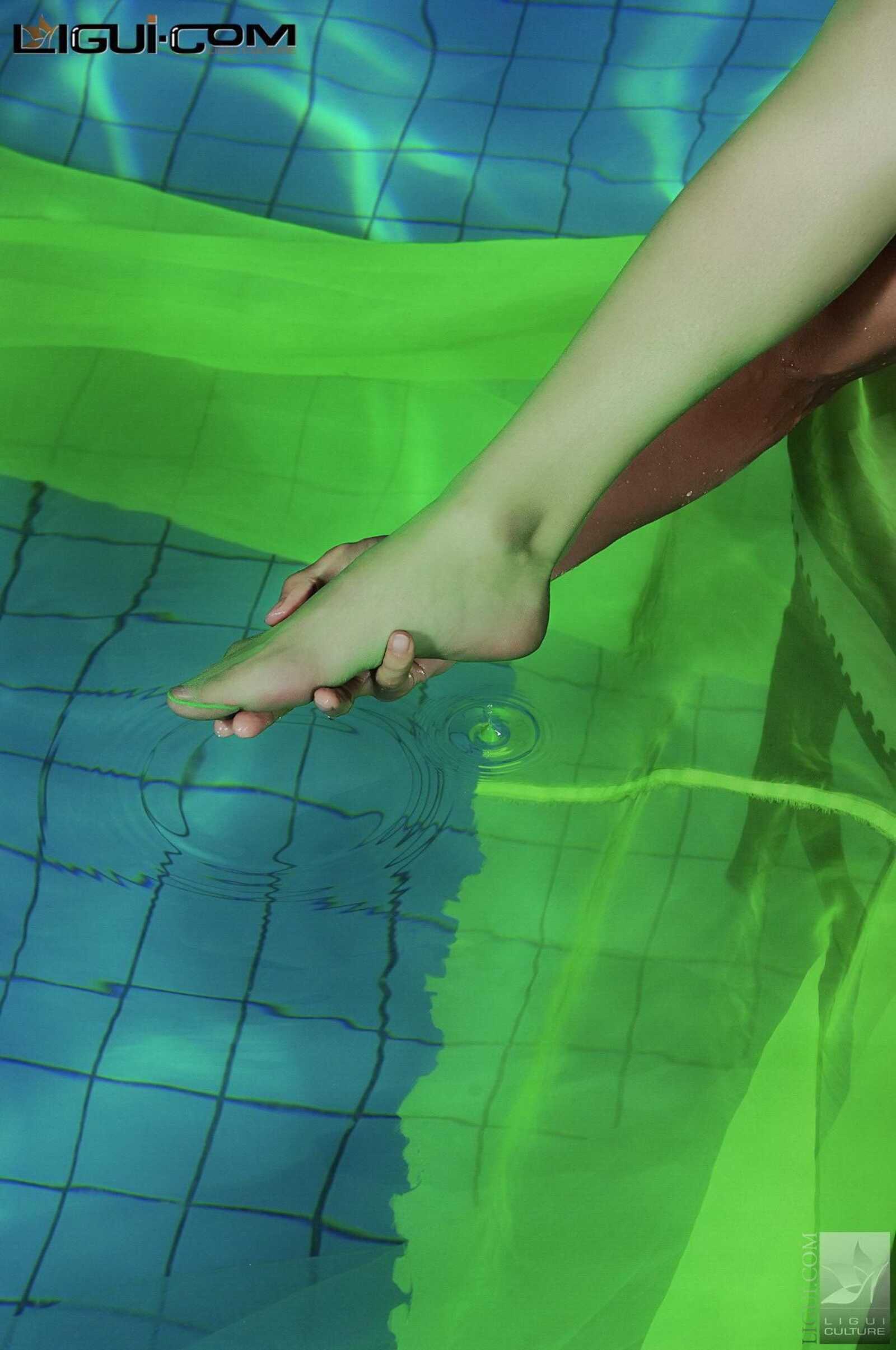 Model 马鑫茹《人鱼的梦想》 [丽柜LiGui] 丝足写真第3张