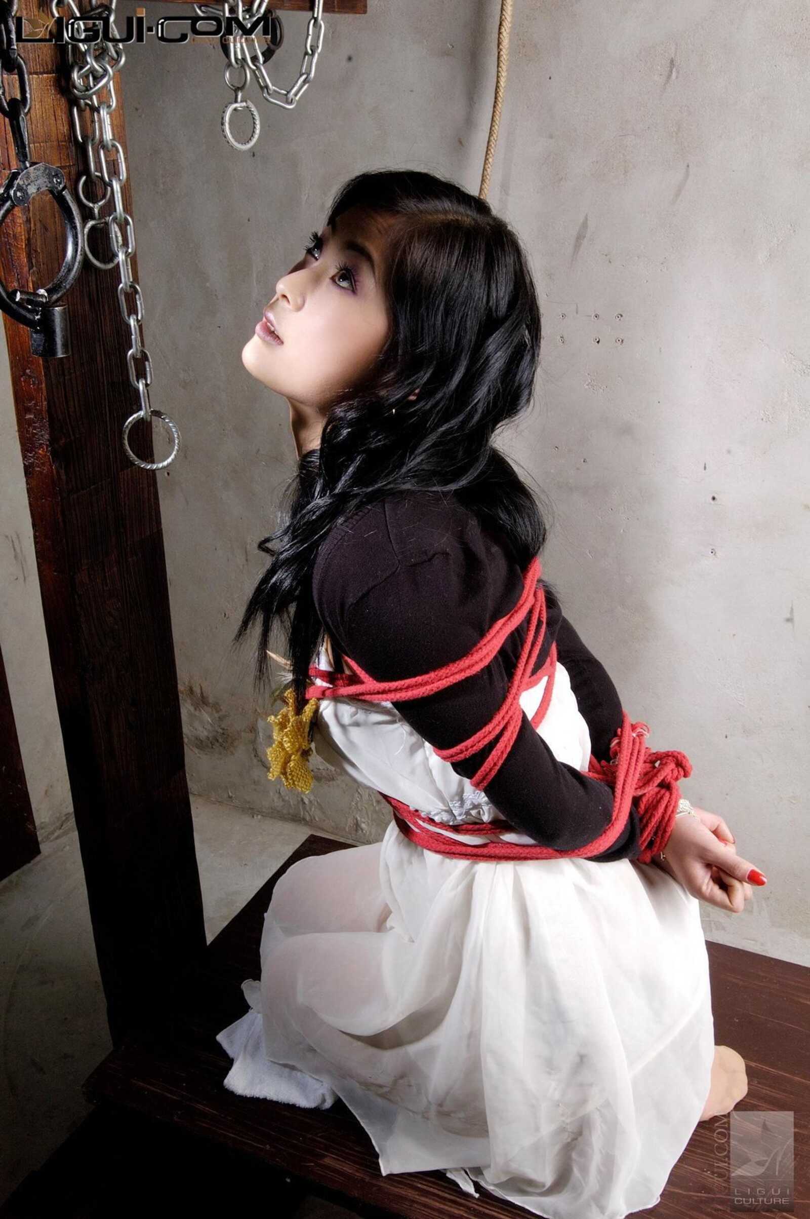 [丽柜美束LiGui] Model Saya《红绳捆绑》美腿玉足写第7张