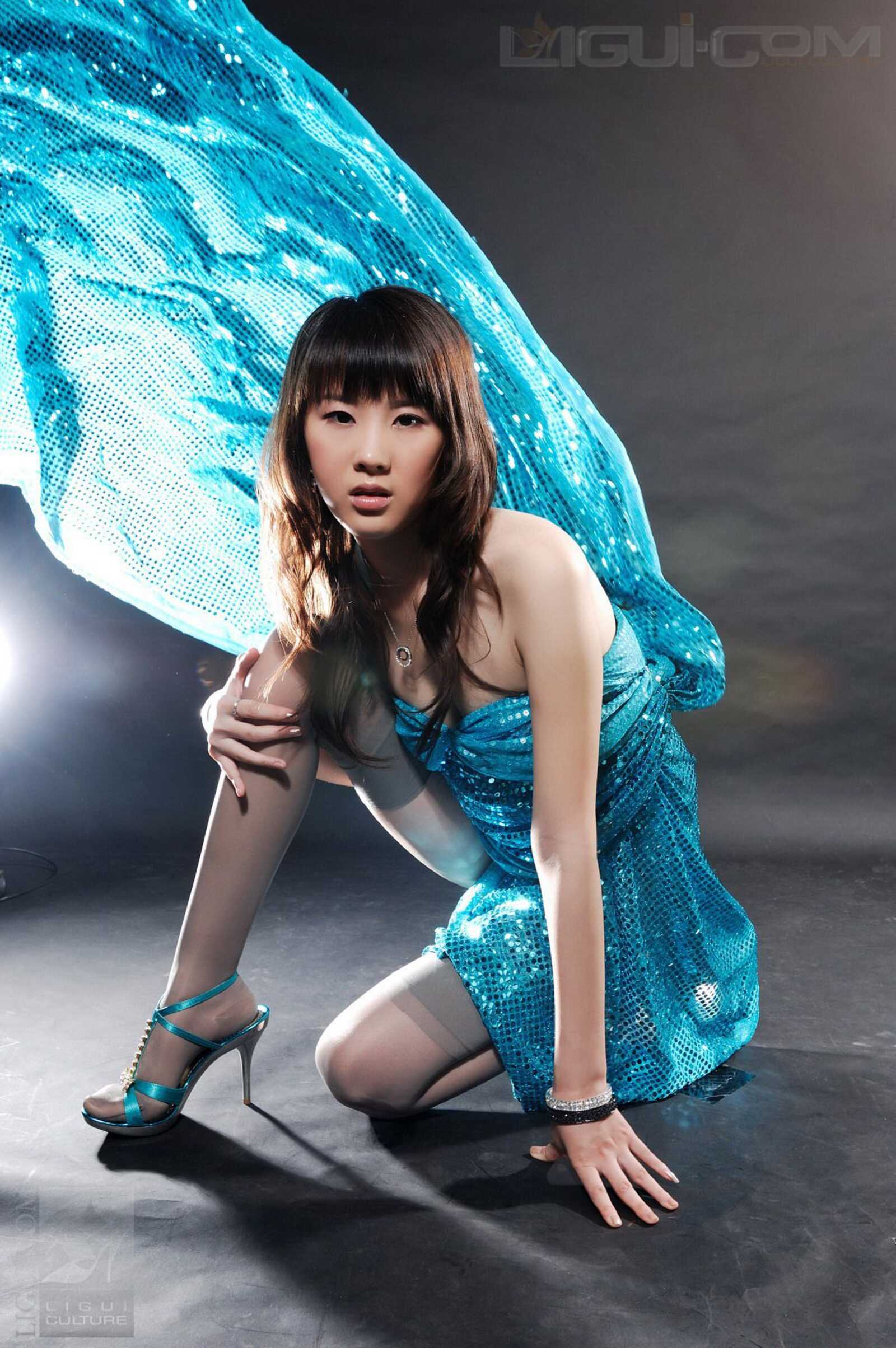 Model 菲菲《白丝、灰丝、丝丝噬魂》 [丽柜LiGui第1张