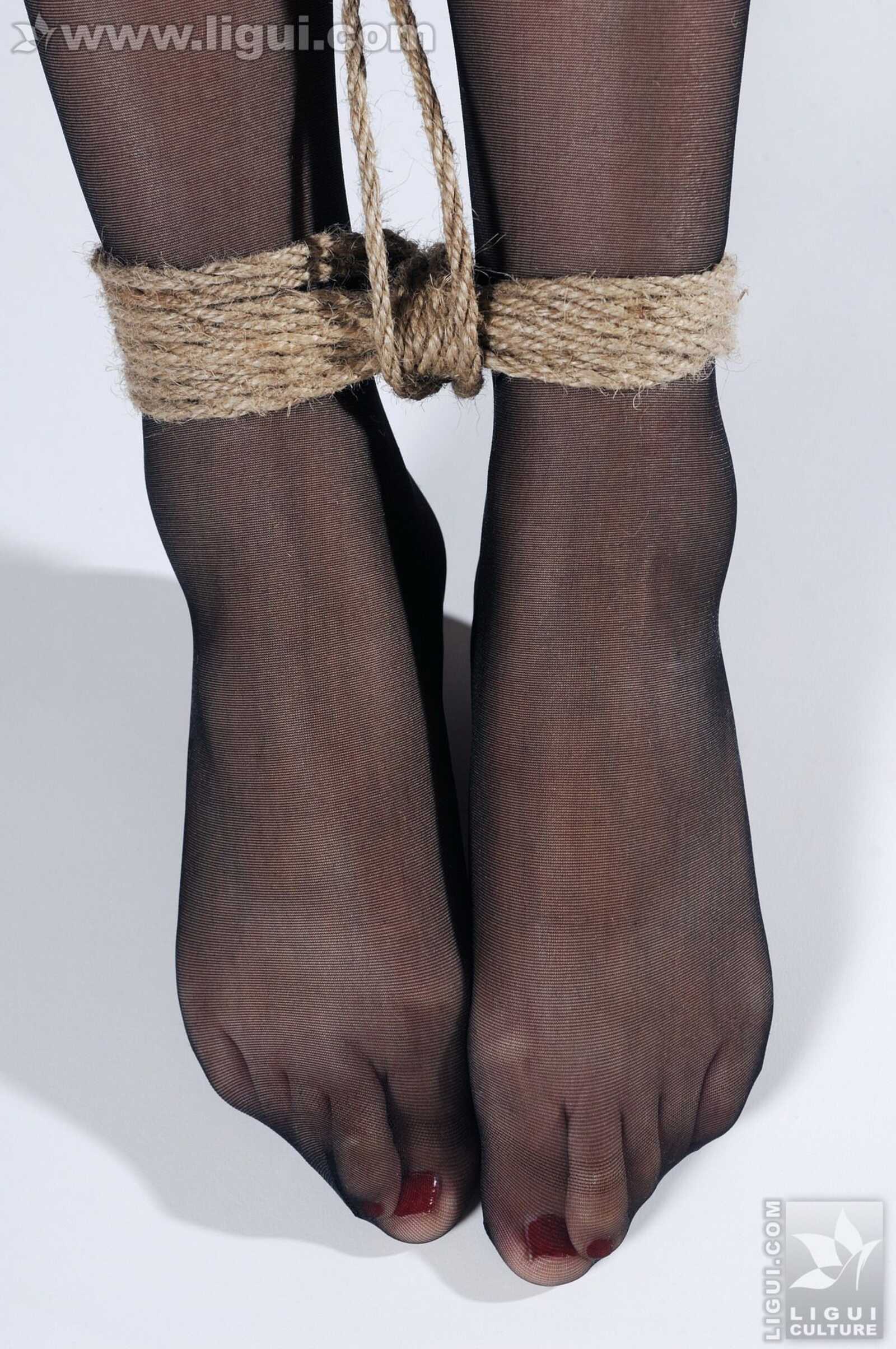 Model 幽幽《海军制服黑丝捆绑》 [丽柜美束LiGui第14张