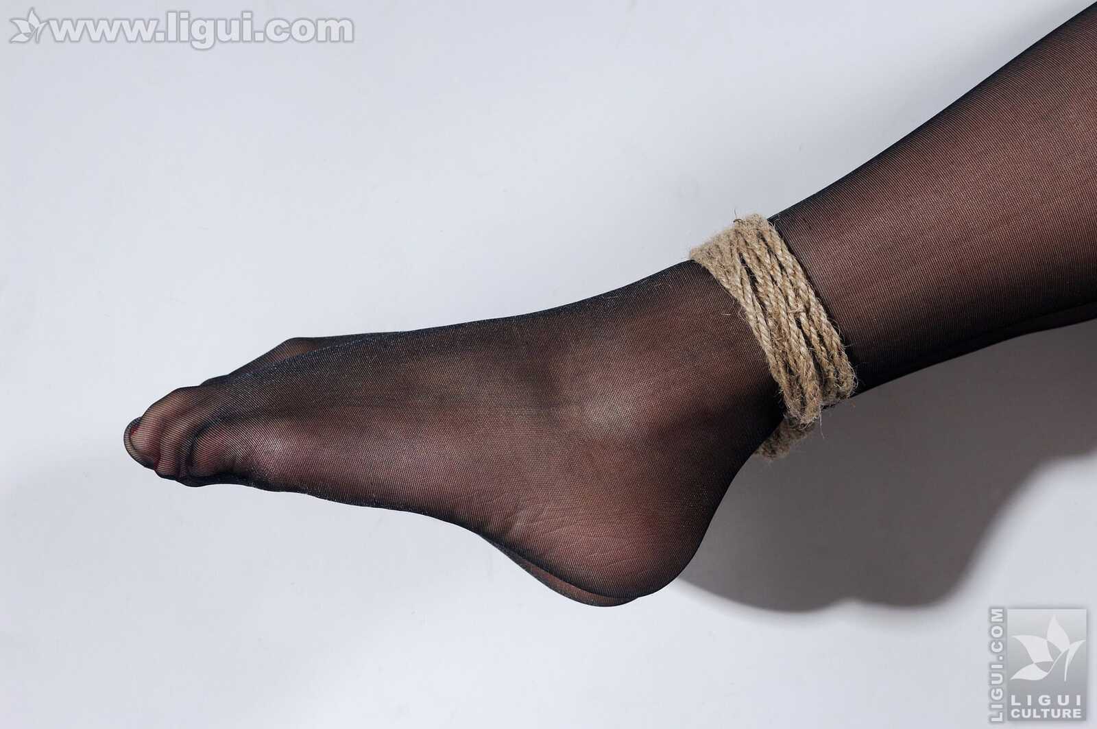 Model 幽幽《海军制服黑丝捆绑》 [丽柜美束LiGui第11张