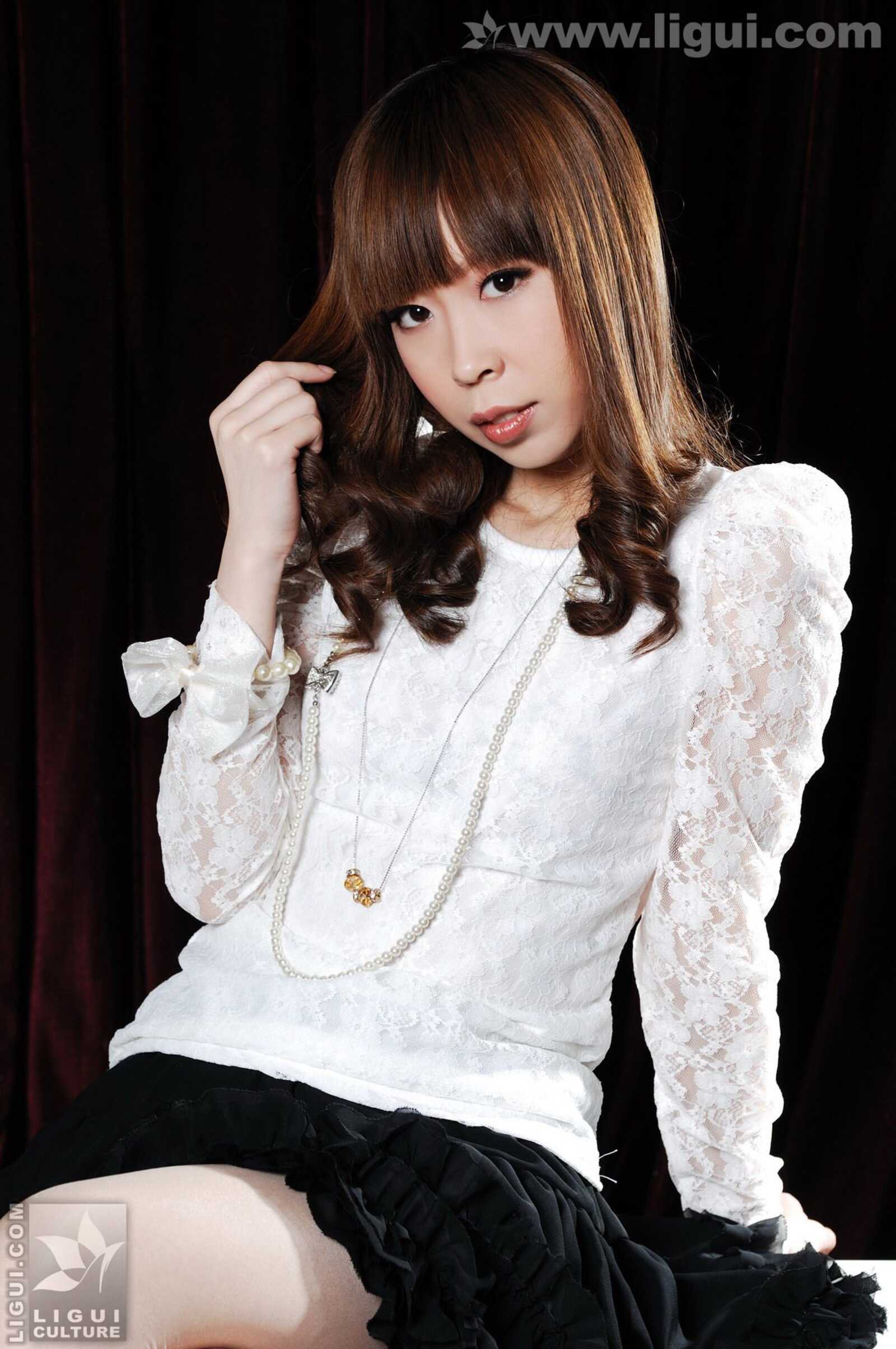 Model Vicky《舞台之上的美腿丝袜诱惑》 [丽柜LiG第11张