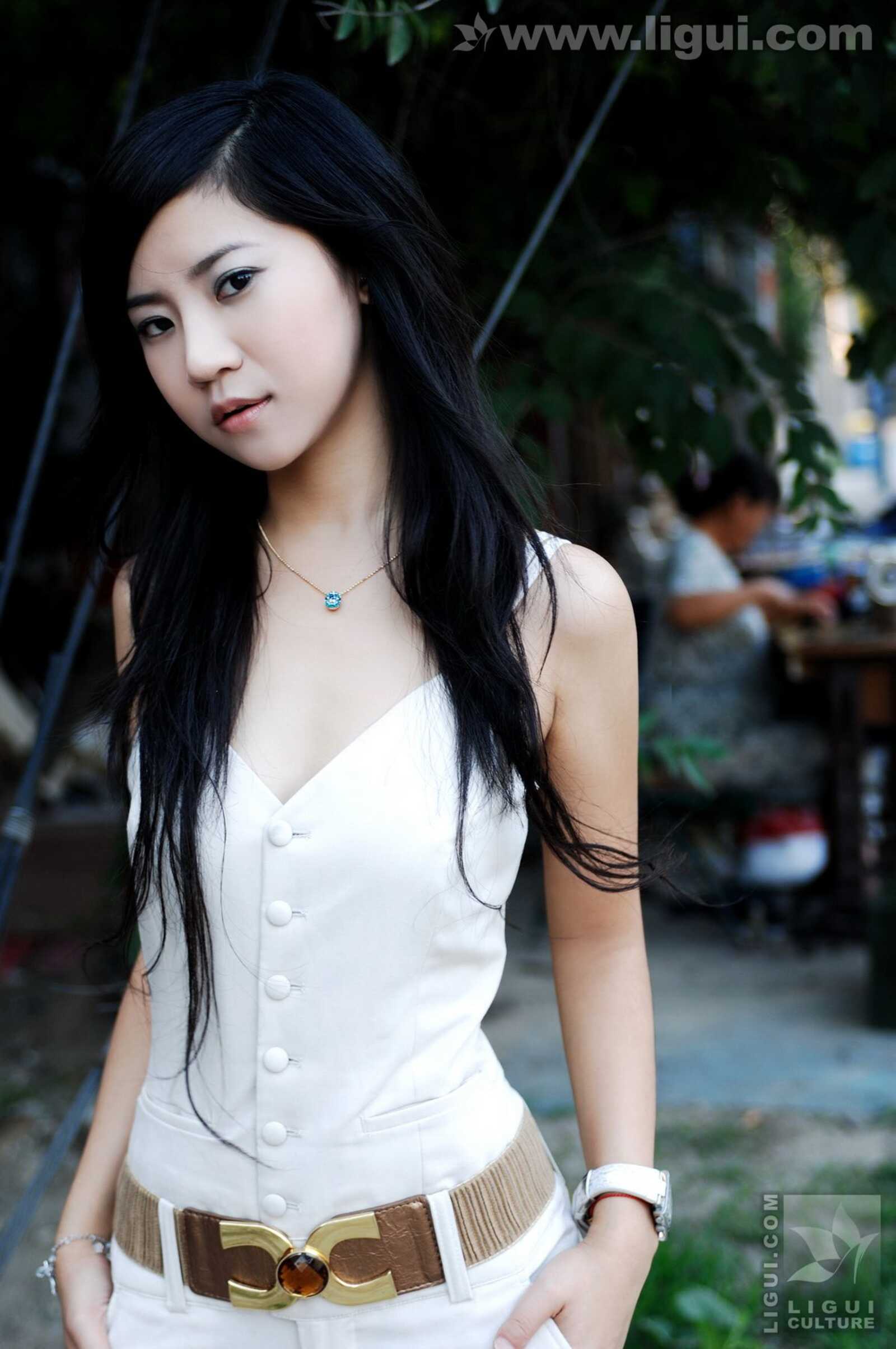 Model 卡鲁鲁《时尚美足达人街边秀》 [丽柜LiGui第1张