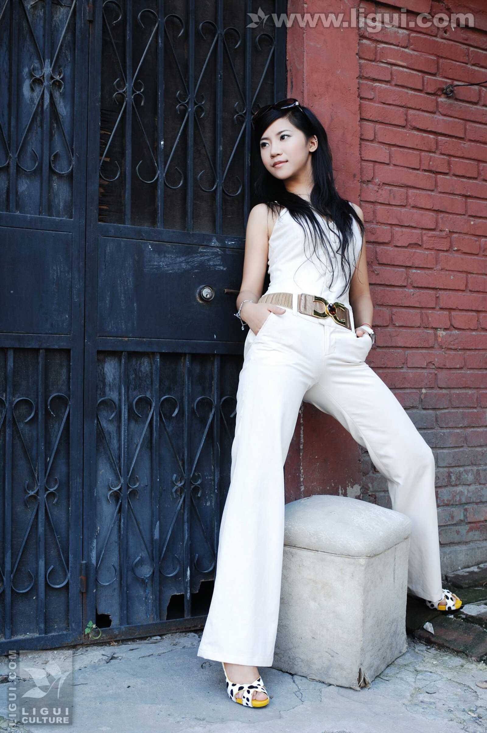 Model 卡鲁鲁《时尚美足达人街边秀》 [丽柜LiGui第4张