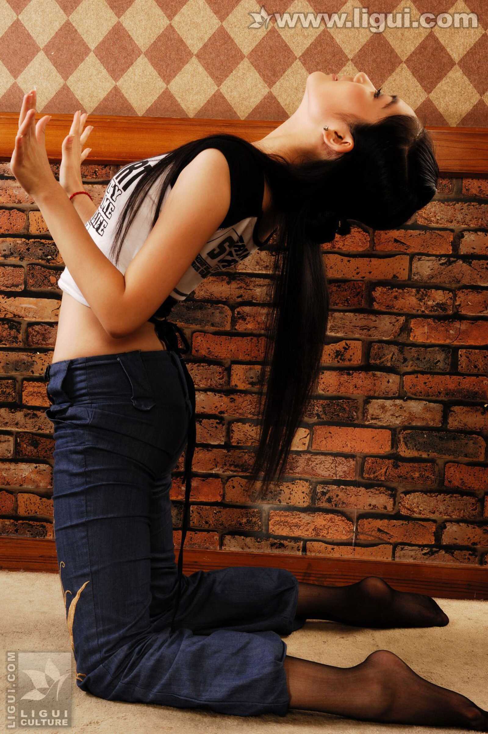 Model 王欢《北影新生炫耀婀娜体态》 [丽柜LiGui第2张