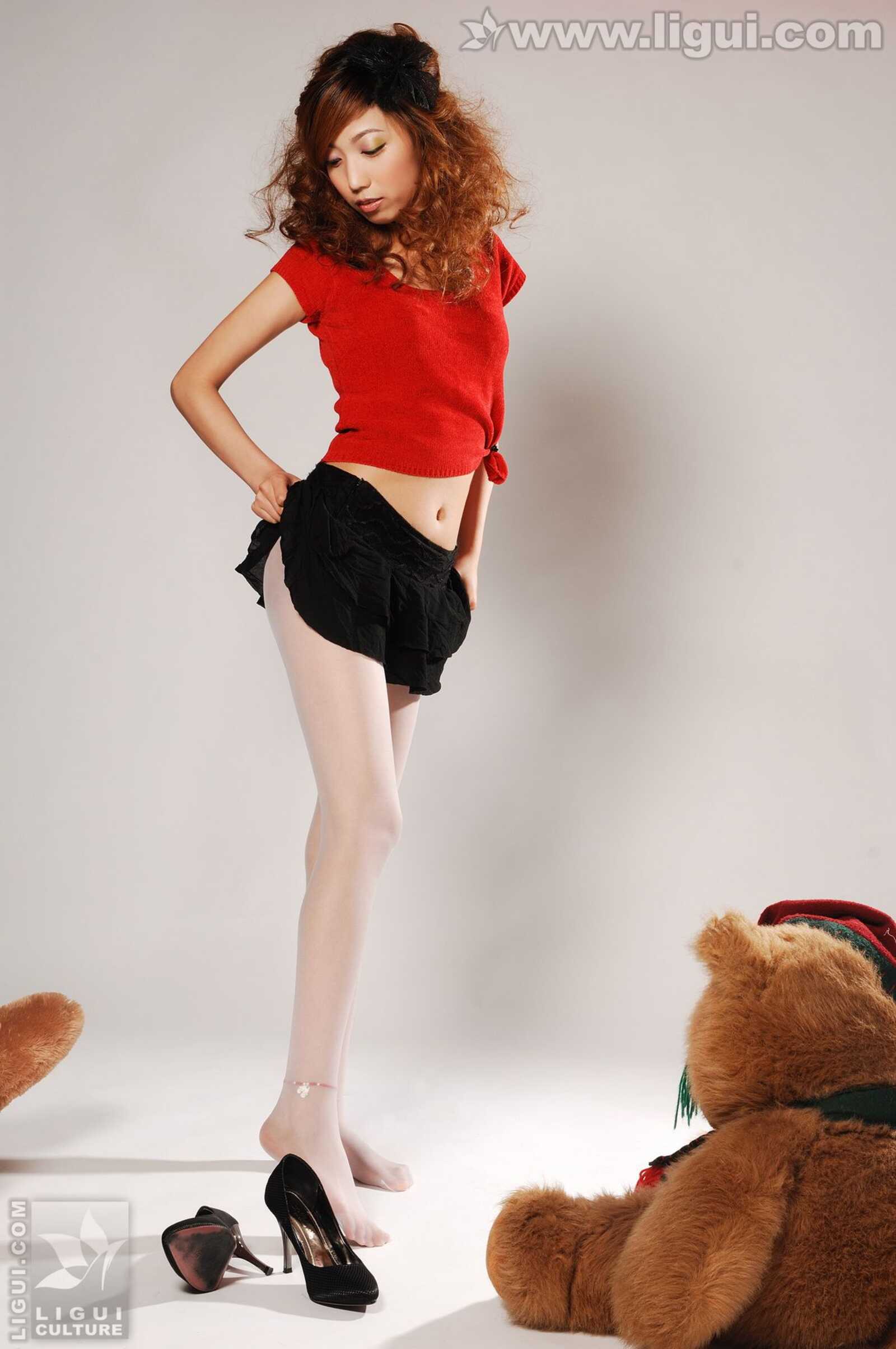 Model 梦娜《性感学生诱惑白丝》 [丽柜LiGui] 丝袜第5张