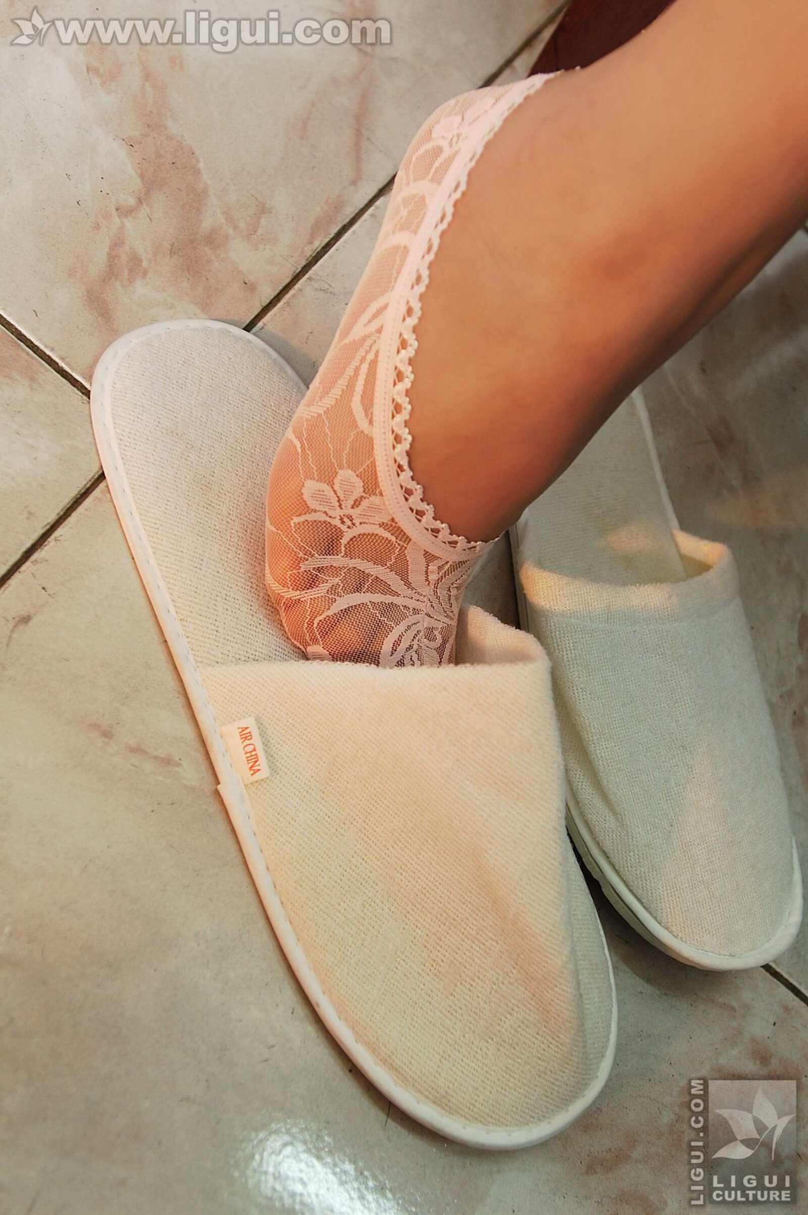 Model 尤美《办公室女秘书的下身诱惑》 [丽柜Li第6张