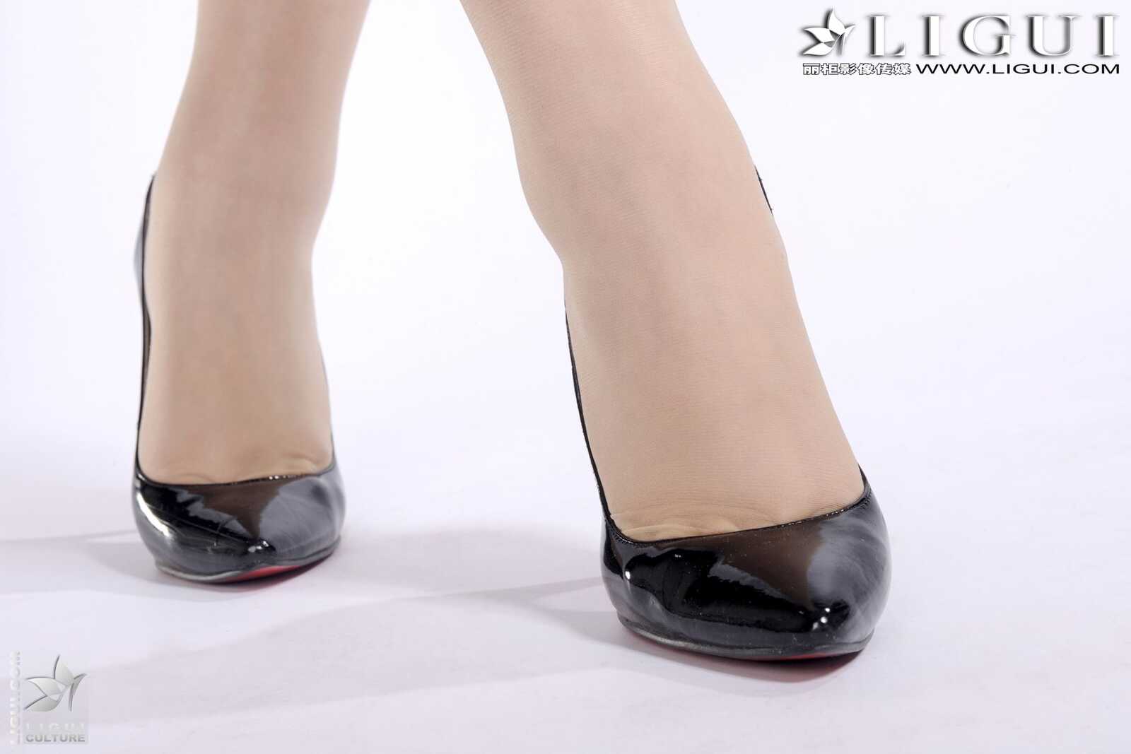 Model 文靜《女教師的丝襪诱惑》 [丽柜LiGui] 丝袜第17张