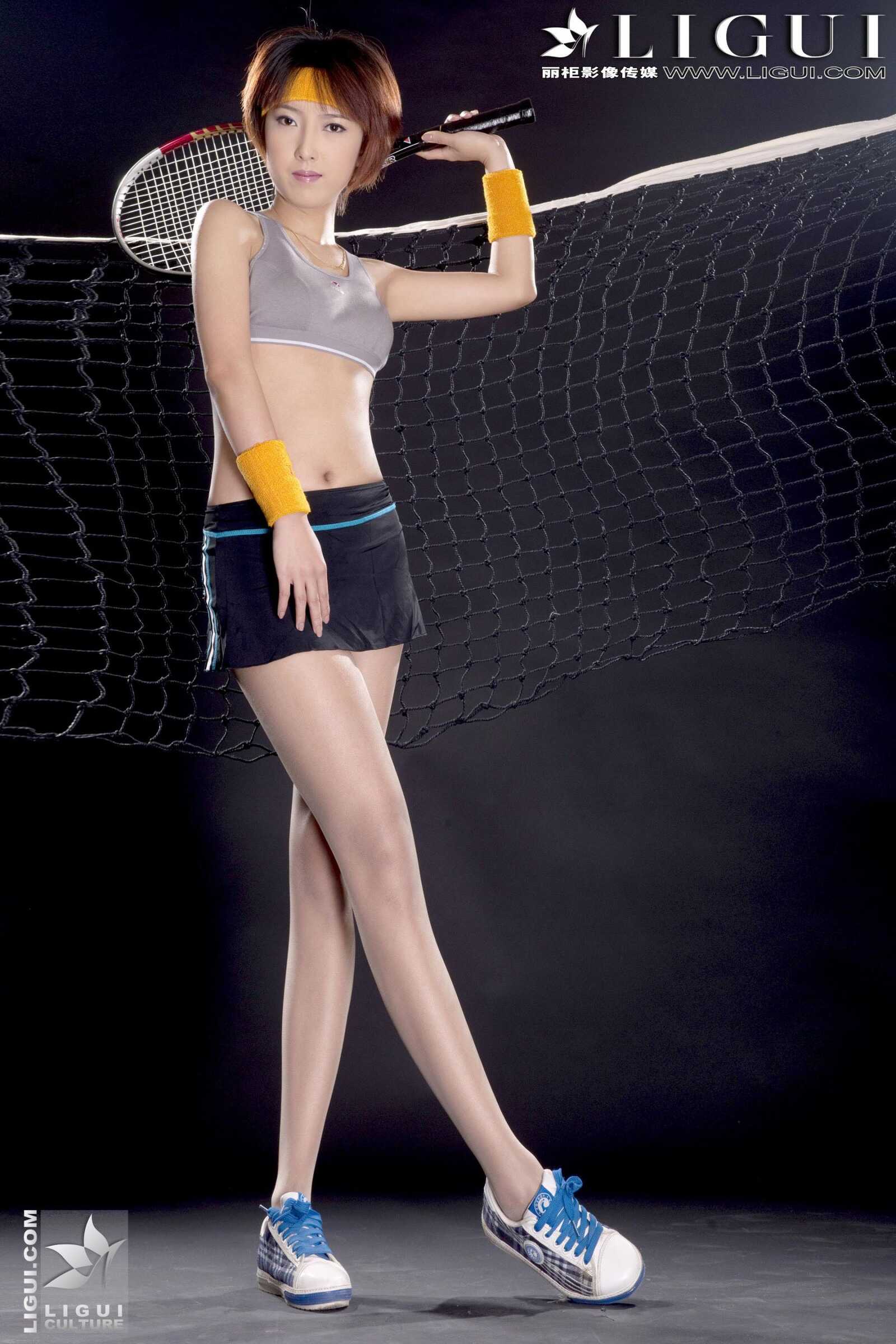 Model 美美《羽毛球美人丝足秀》上中下合集 [丽柜第19张