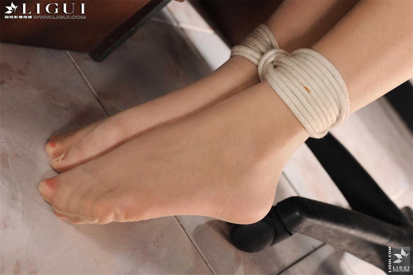 Model 英子《办公室绳艺捆绑》 [丽柜美束LiGui] 美第2张