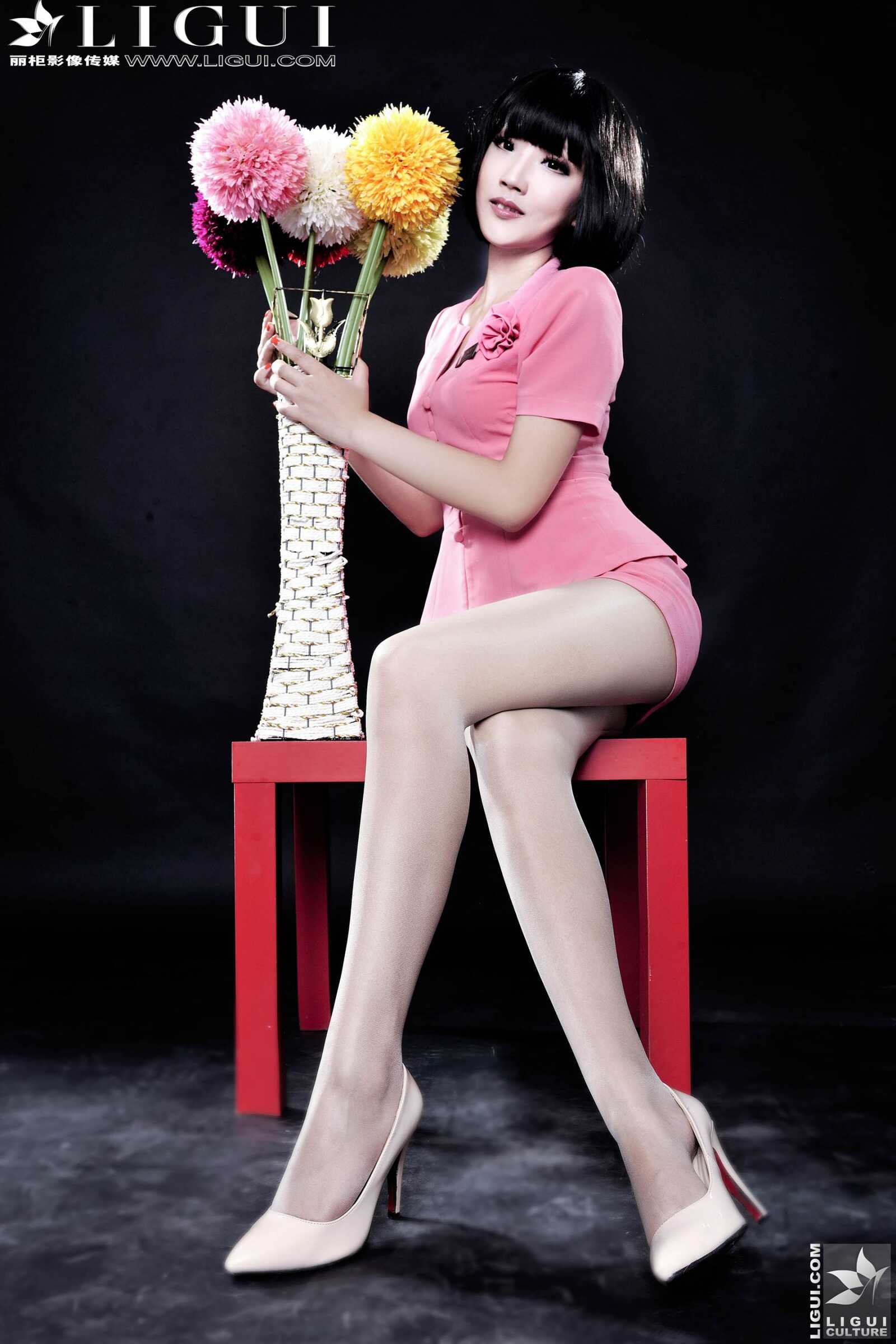 Model 司琪《粉色丽人》[丽柜LiGui] 美腿玉足写真图第10张