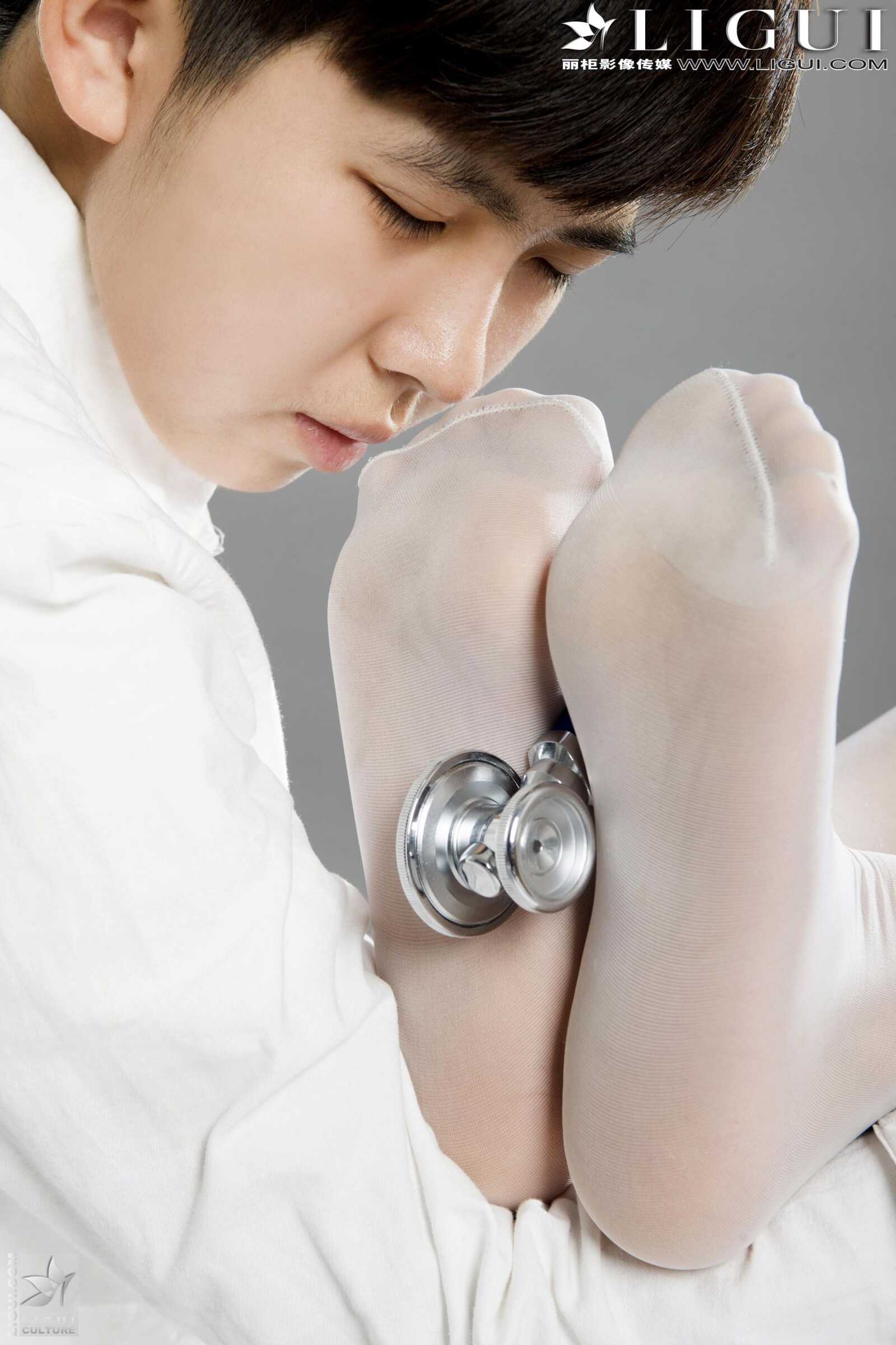[丽柜贵足LiGui] Model 司琪《白丝护士》美腿丝足写第1张