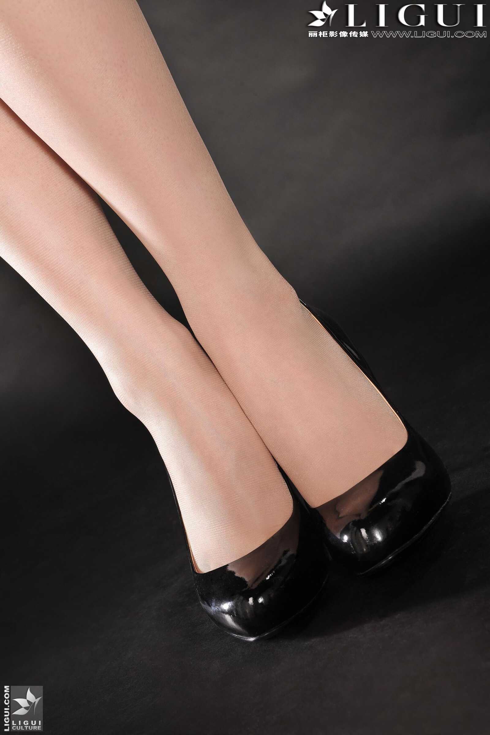 [丽柜贵足LiGui] Model 美辰《OL时尚丽人》美腿丝足第15张