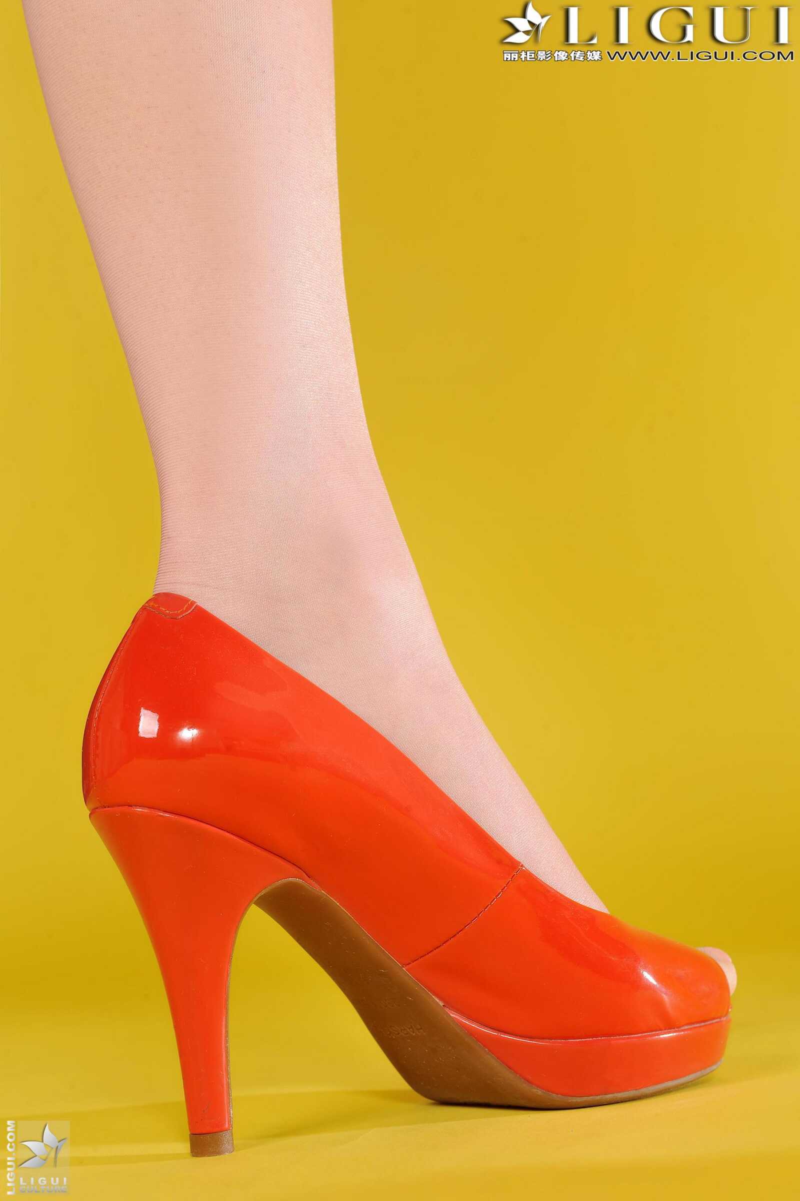 Model 美辰《红高跟兔女郎》上下全集 [丽柜贵足第13张