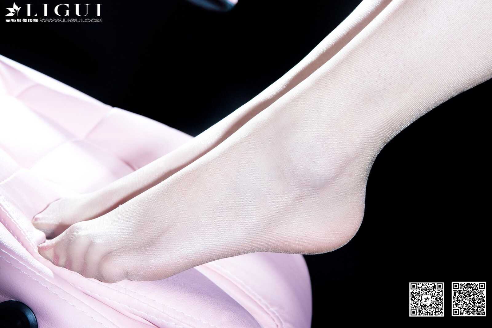 Model 美辰《时尚女郎红高跟丝足》上下全集 [丽柜第10张