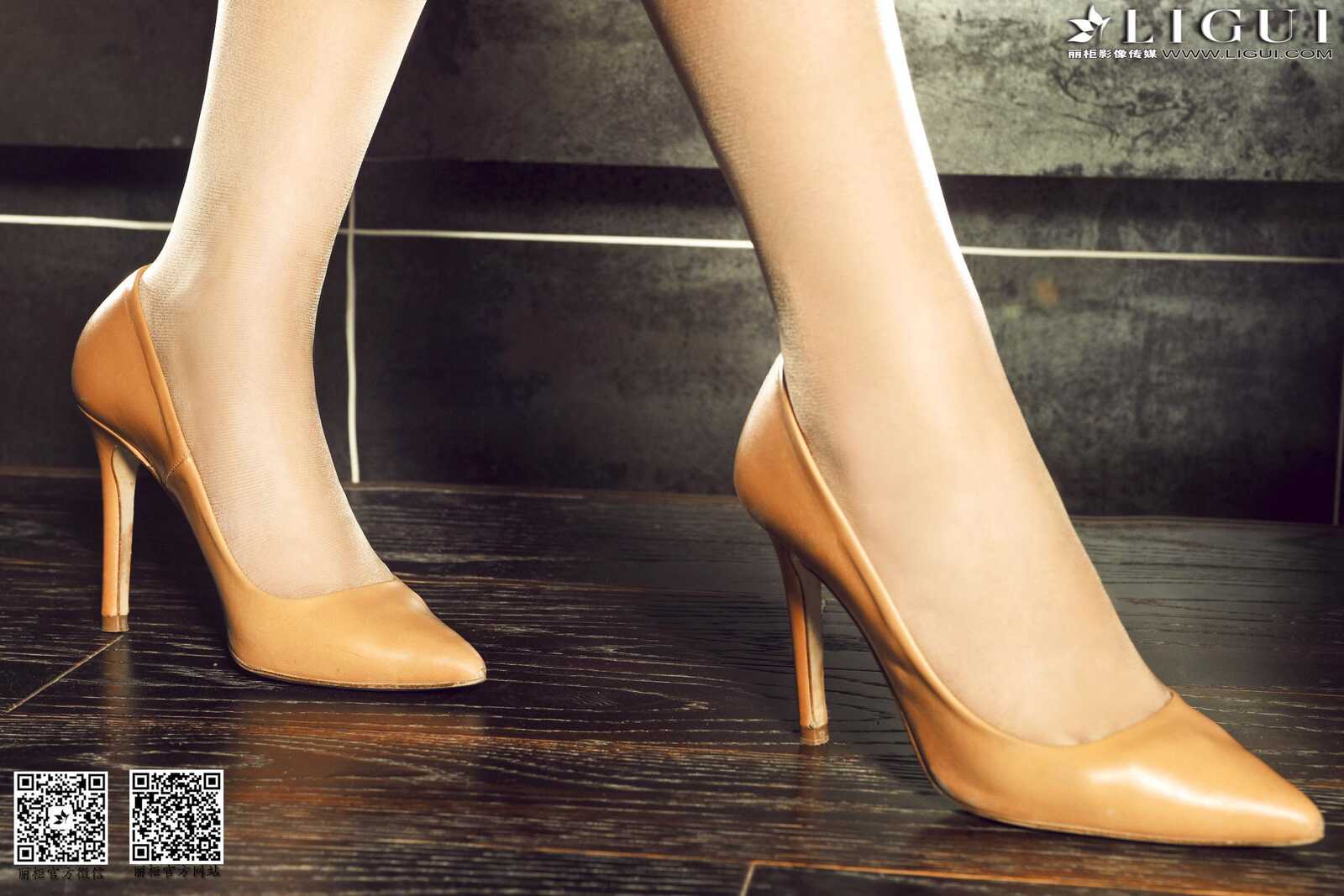[丽柜贵足LiGui] Model 司琪《时尚超短裙高跟美足》第17张