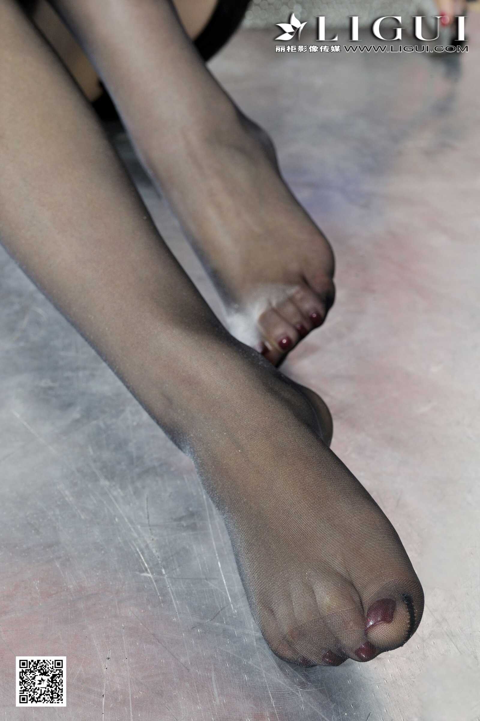 Model 文静《灰丝蓝色丽人》上下全集 [丽柜贵足第13张