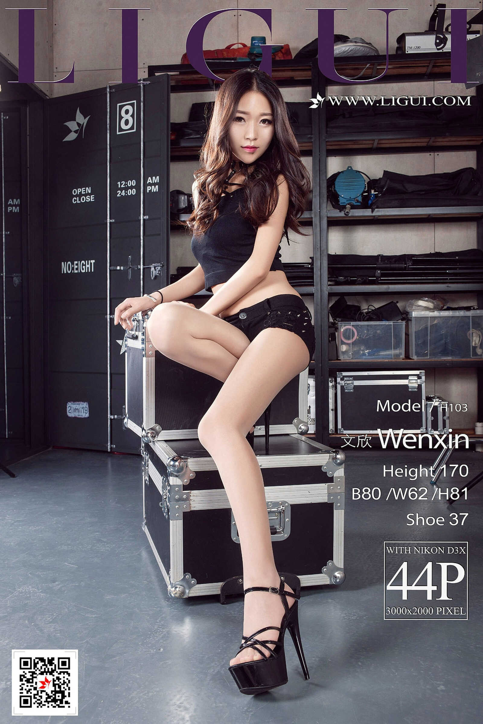 Model 文欣《热裤+肉丝袜美腿+高跟》 [丽柜Ligui]第12张
