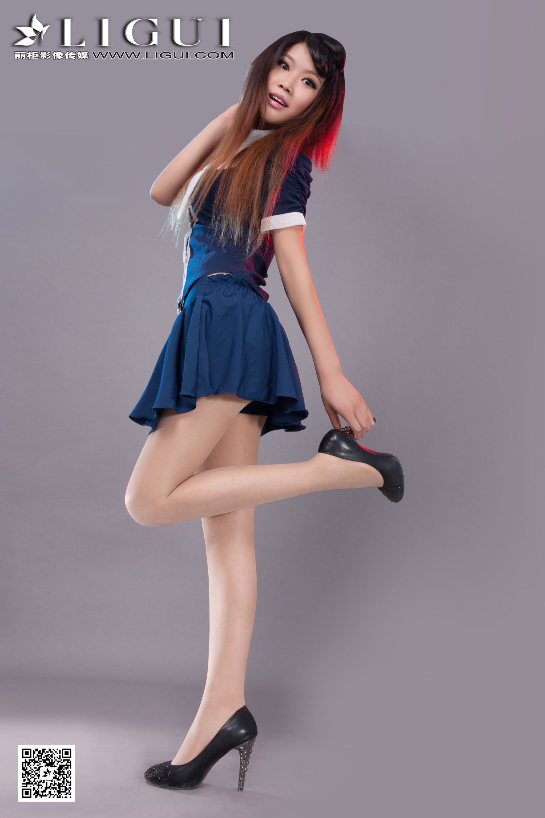[丽柜LiGui] Model 怡萱《迷你裙丝足高跟》上下全集第16张