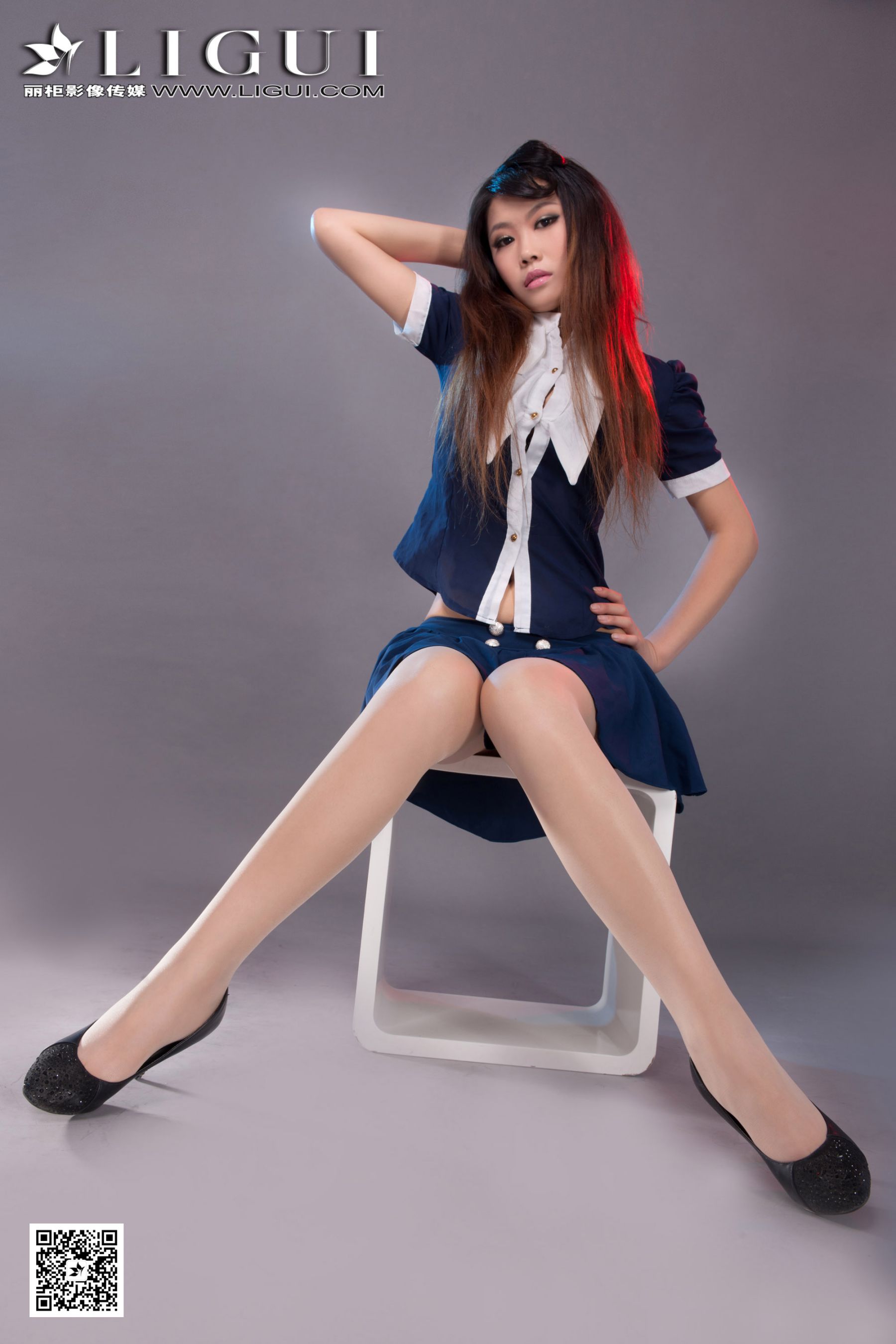 [丽柜LiGui] Model 怡萱《迷你裙丝足高跟》上下全集第10张