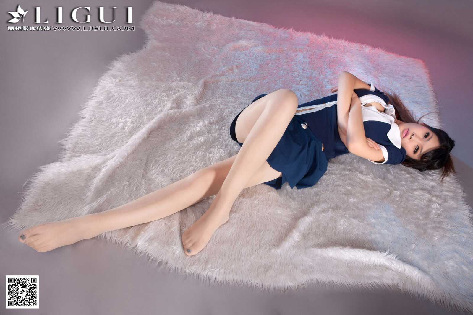 [丽柜LiGui] Model 怡萱《迷你裙丝足高跟》上下全集第2张