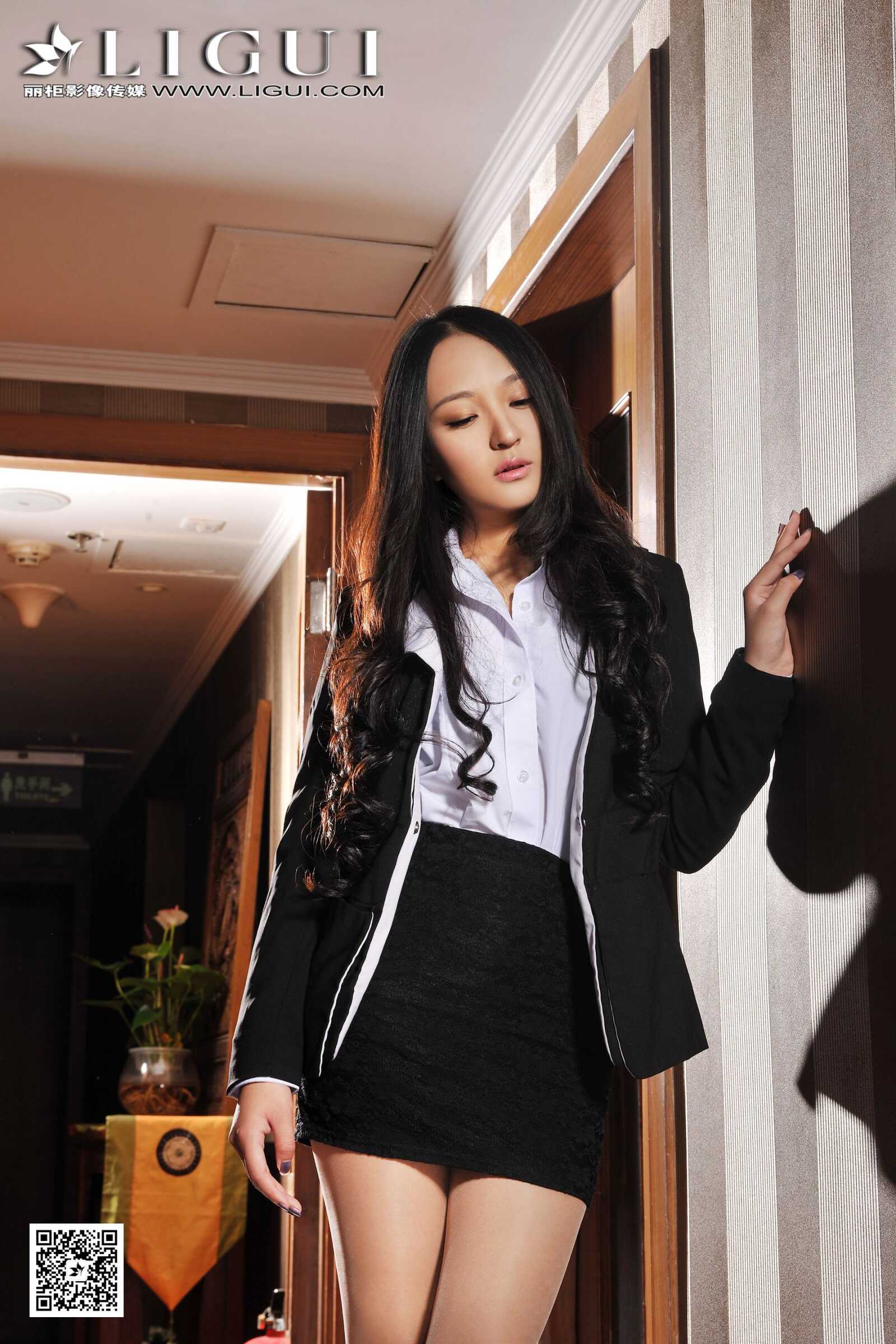 Model Amily《长腿肉丝袜高跟OL美女》 [丽柜LiGui] 美第17张