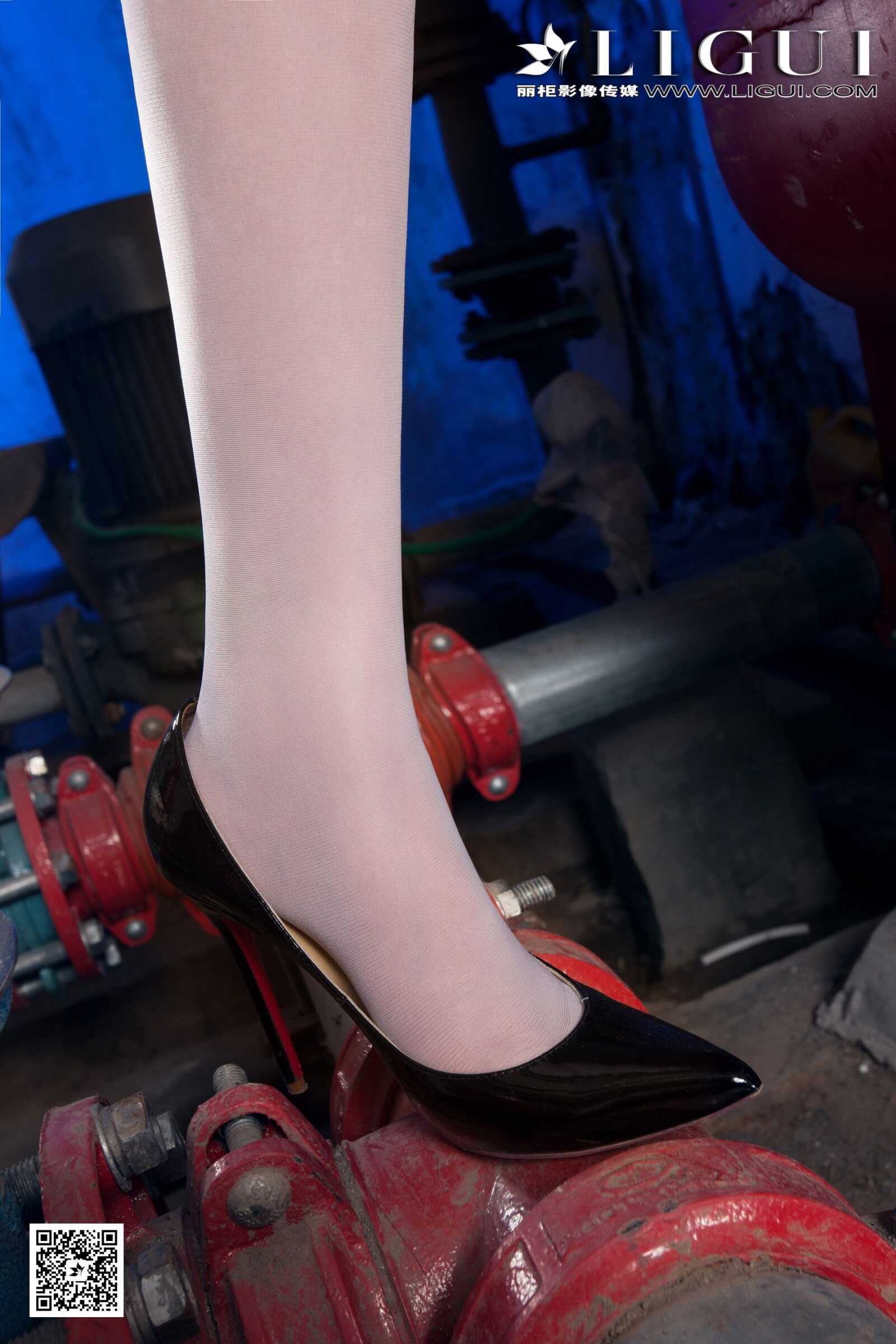 Model 安安《白丝护士丝足》 [丽柜贵足LiGui] 美腿第13张