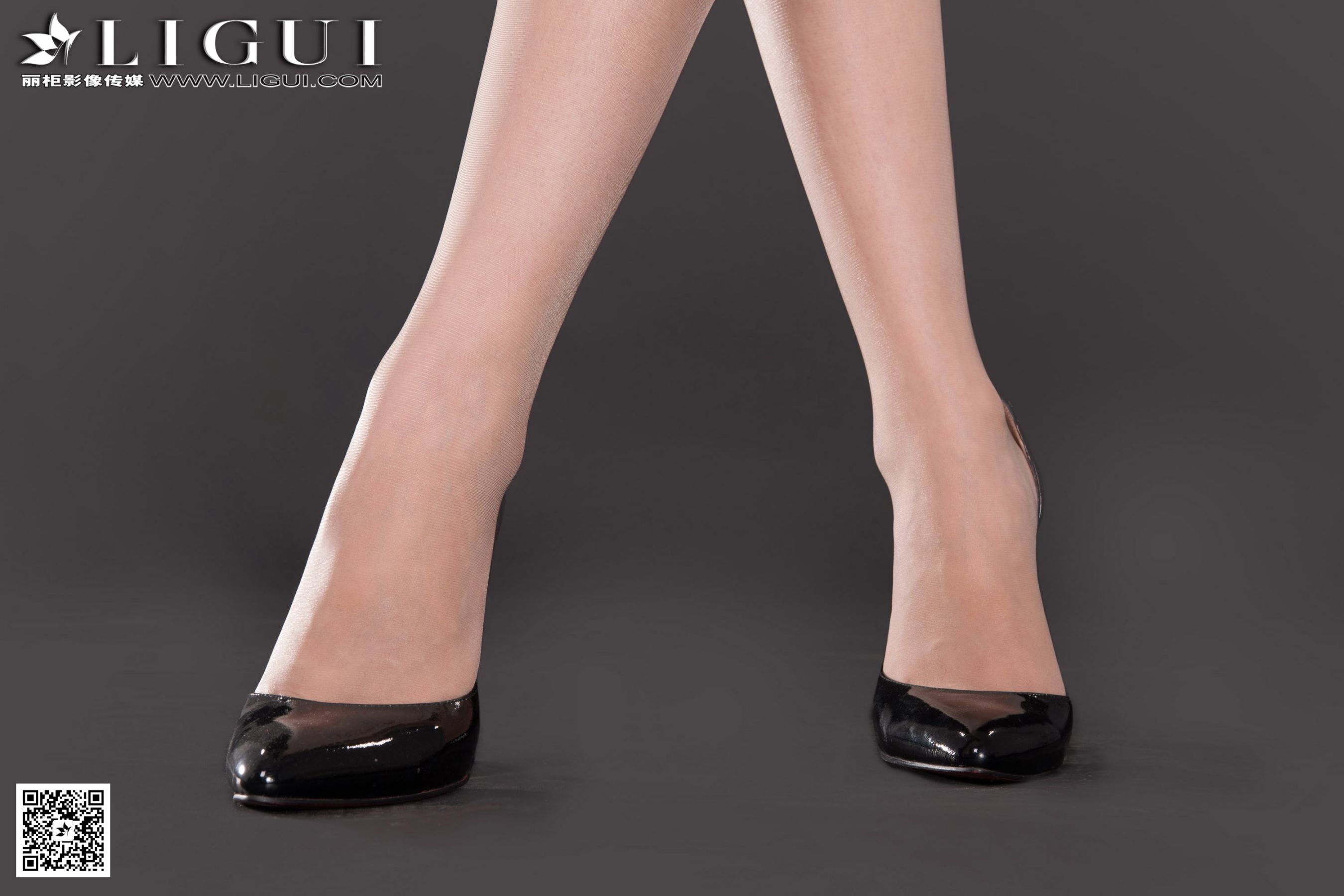 [丽柜贵足] Model 乐乐《职业装丝足高跟》上下全第18张