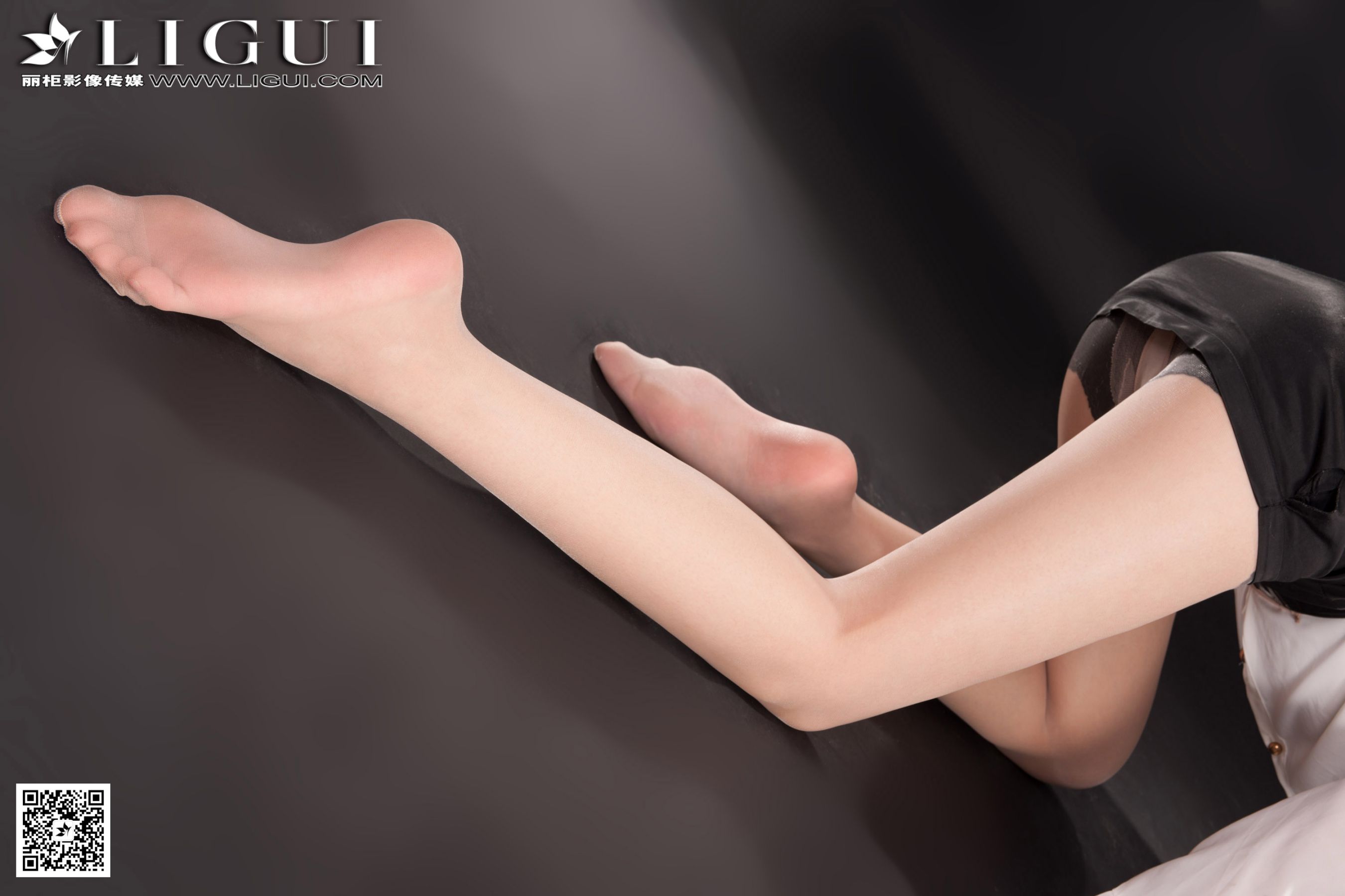 [丽柜贵足] Model 乐乐《职业装丝足高跟》上下全第1张