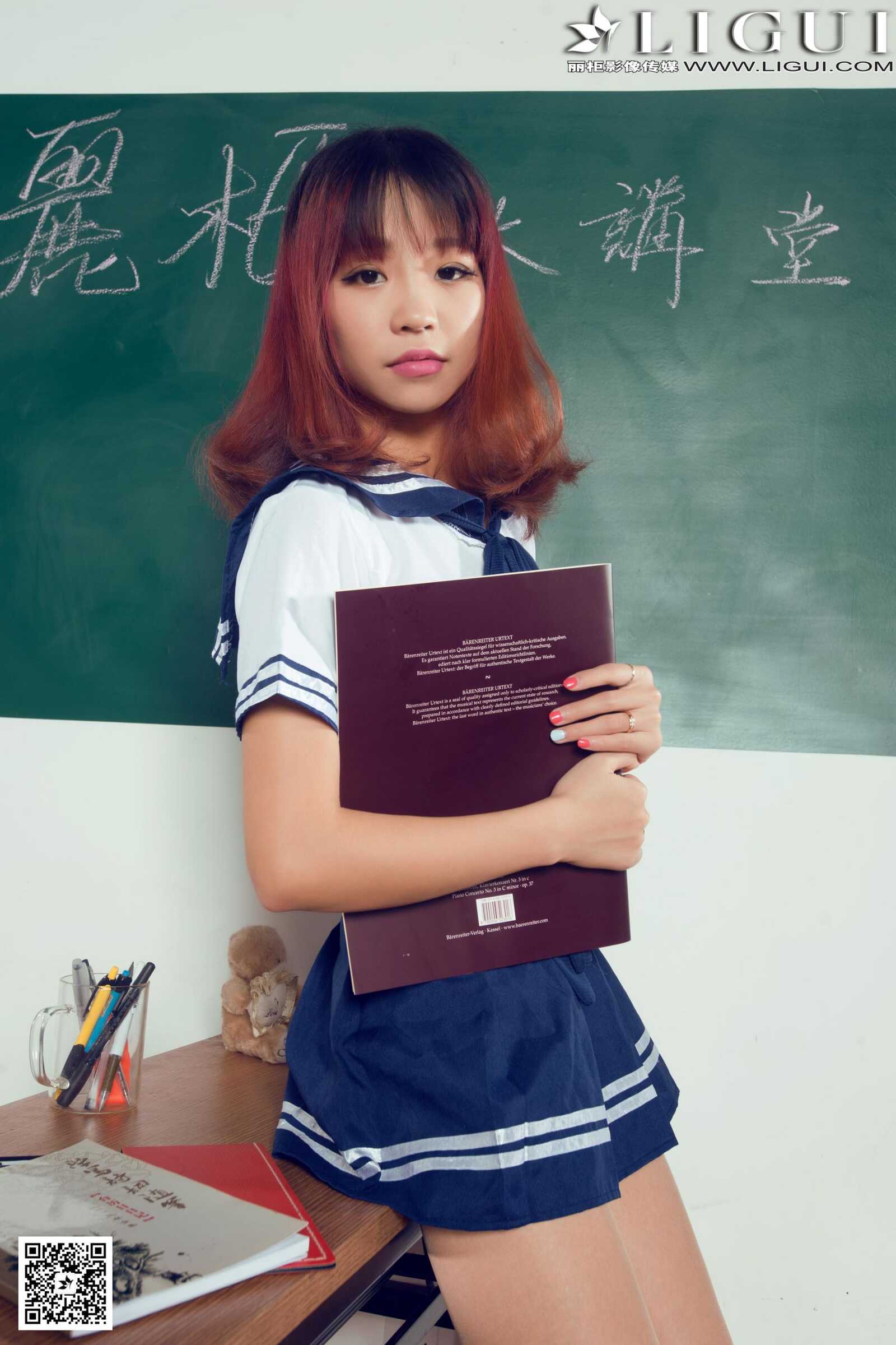 Model Liya《教室里的水手服校花》上下全集 [丽柜第11张