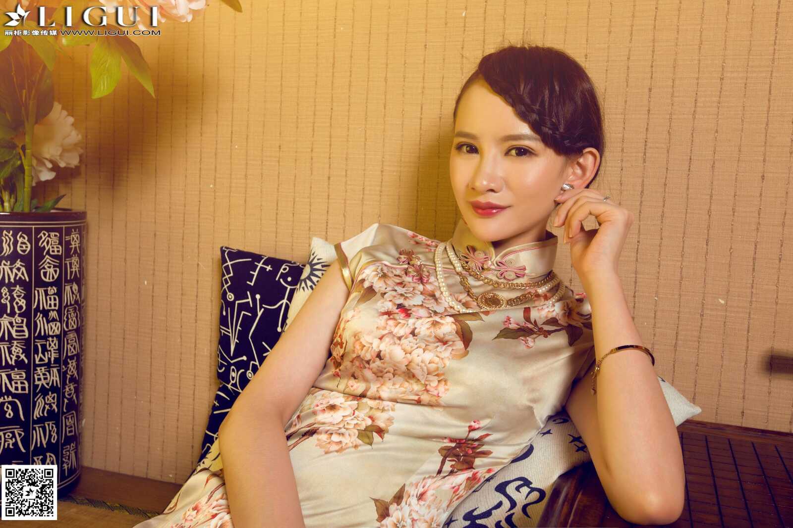 Model AMY《高贵旗袍美人》 [丽柜LiGui] 美腿玉足写第5张
