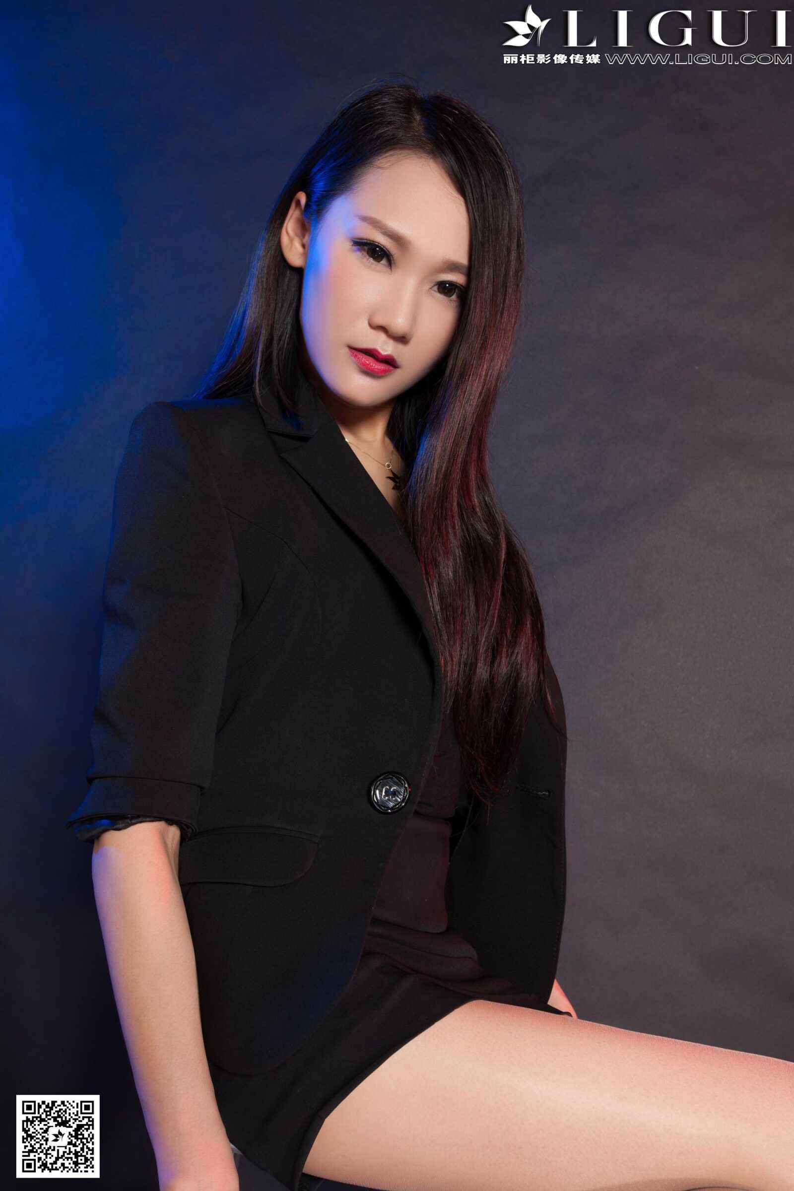 [丽柜LiGui] Model 曼蒂《职业装高跟丝足》上下全集第10张