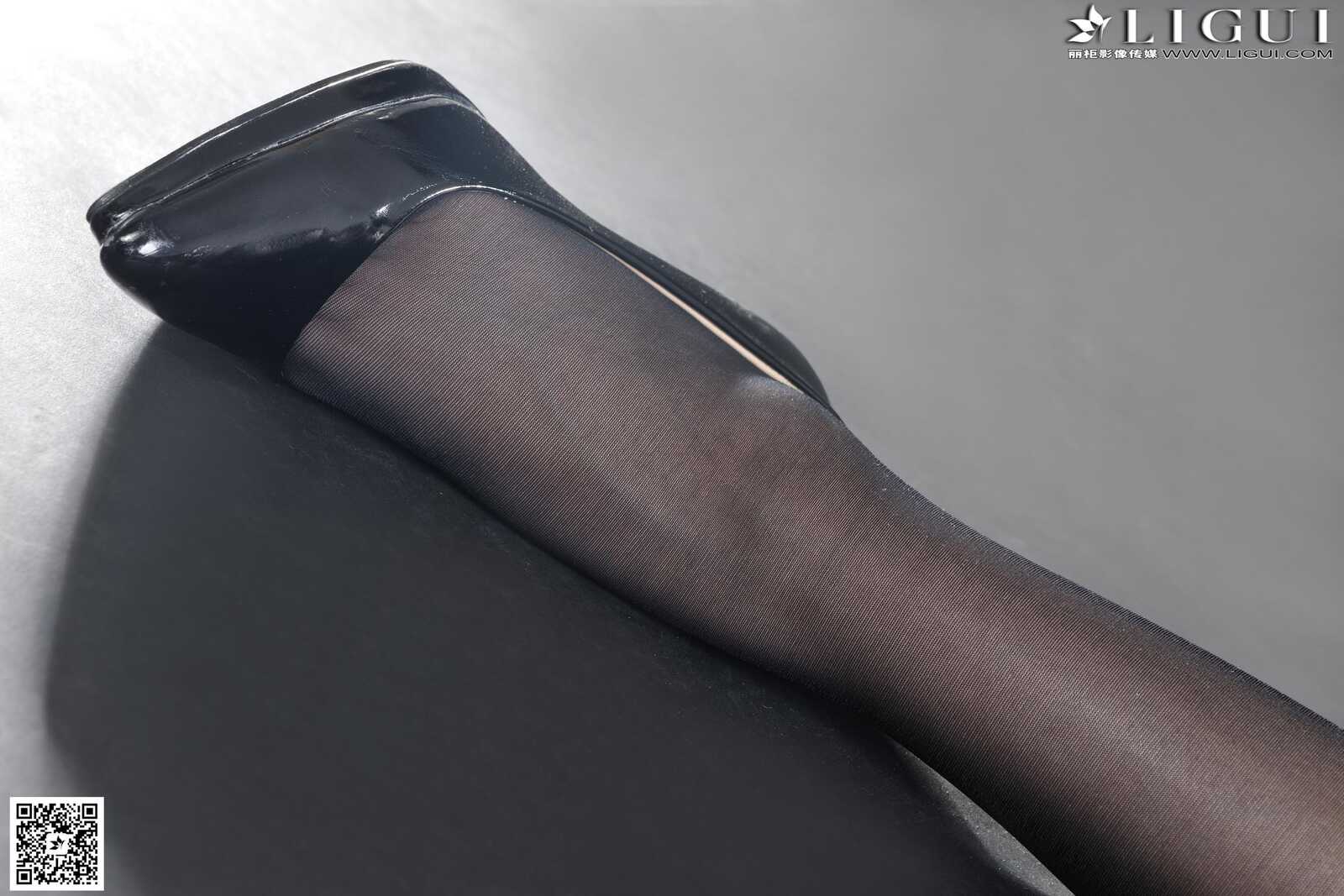 Model 菲菲《高贵黑丝丽人丝足》上中下全集 [丽柜第12张