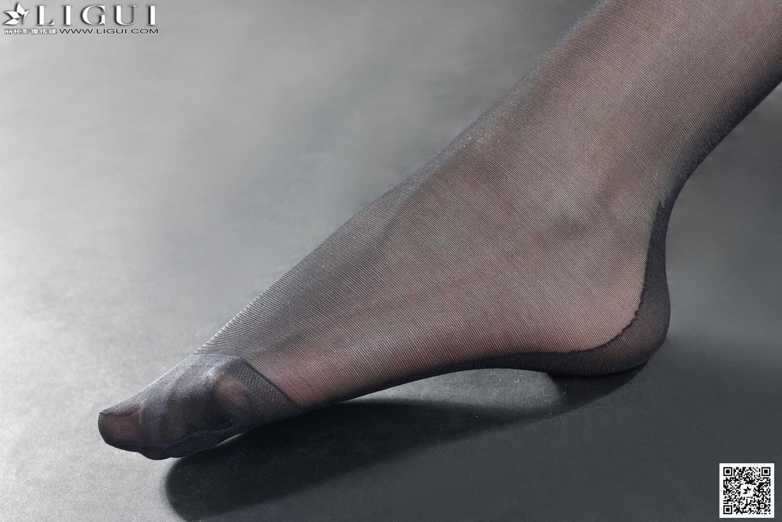 Model 菲菲《高贵黑丝丽人丝足》上中下全集 [丽柜第10张