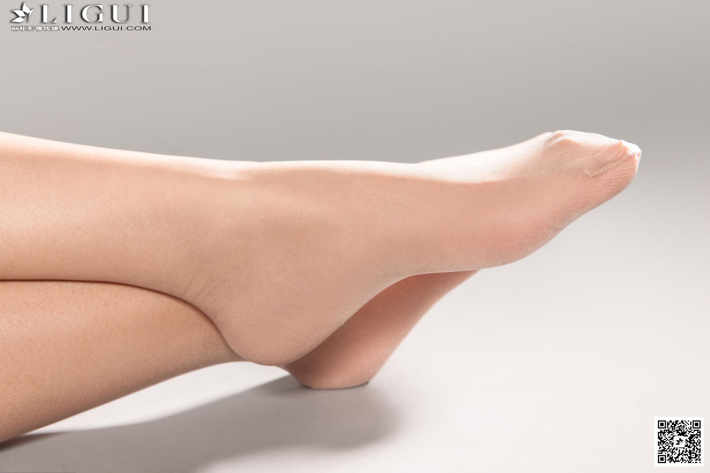 [丽柜LiGui] Model 曼蒂《职场丽人丝足》上下全集第6张