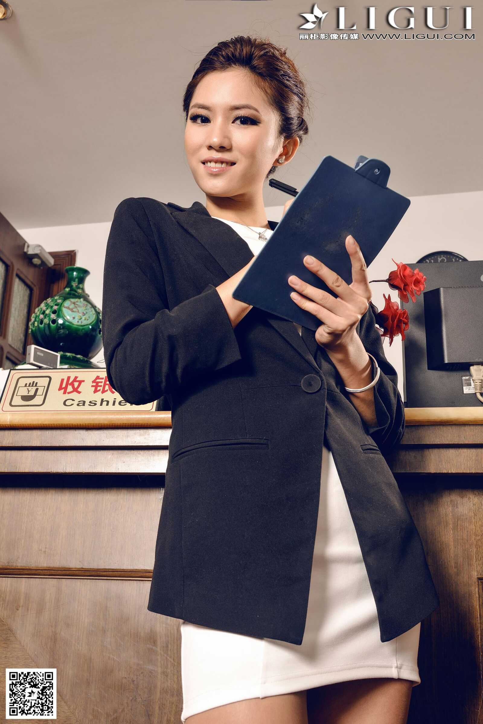 [丽柜LiGui] Model 安娜《收银美女丝足高跟》美腿玉第17张