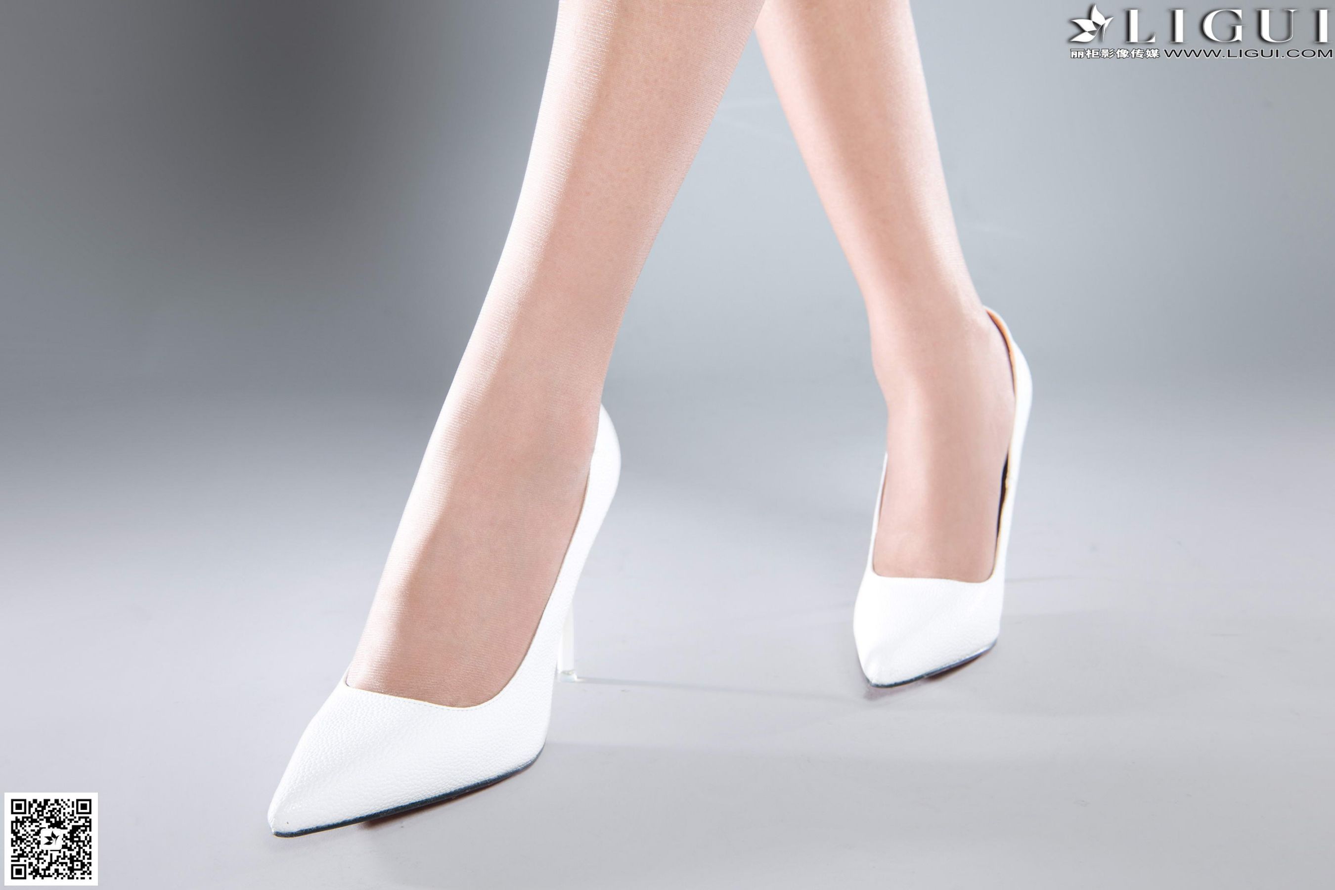 [丽柜LiGui] Model 司琪《清纯甜美的小秘书丝足》上第12张