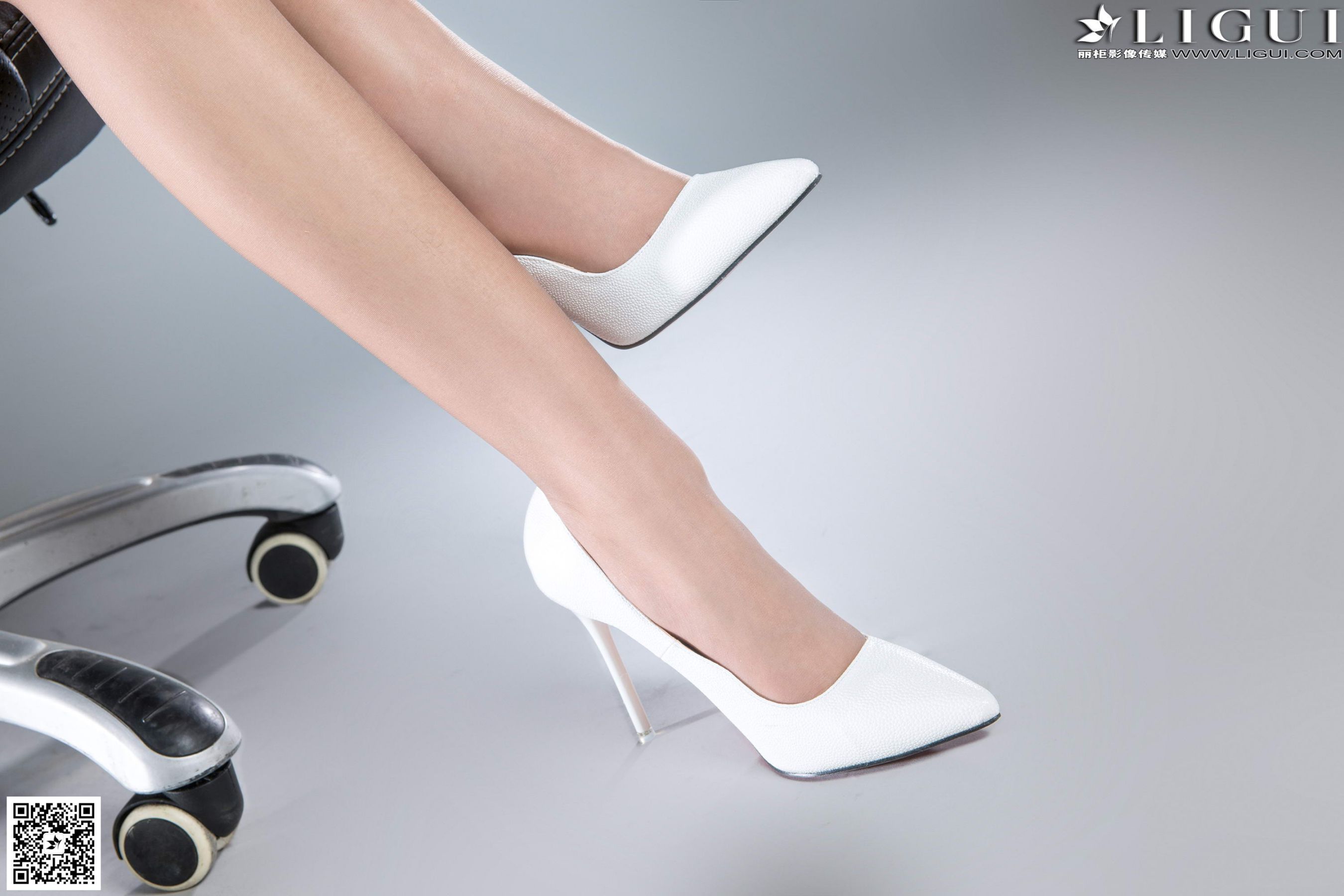 [丽柜LiGui] Model 司琪《清纯甜美的小秘书丝足》上第5张