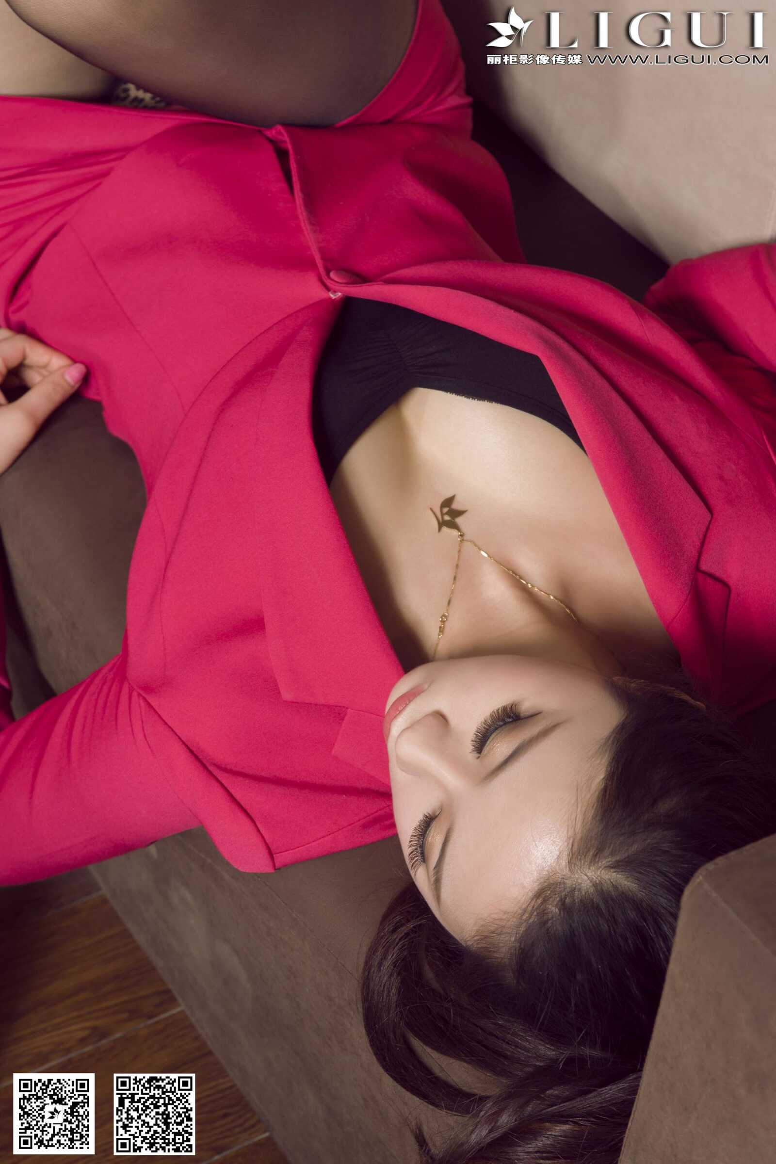 [丽柜LiGui] Model 然然《红色丽人黑丝美足》美腿玉第8张