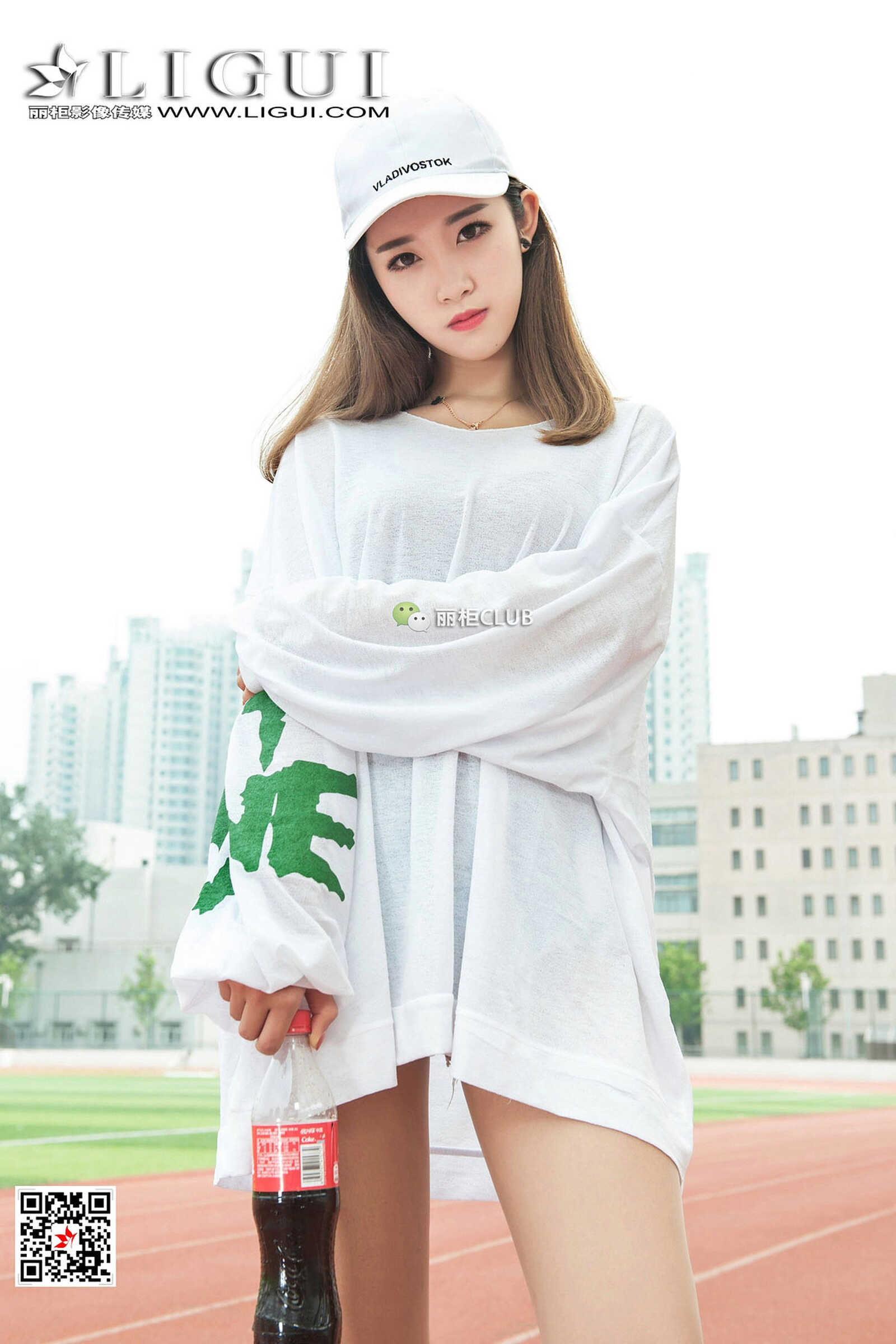 Model 筱筱《滑板少女丝足全套》 [丽柜Ligui] 写真第1张