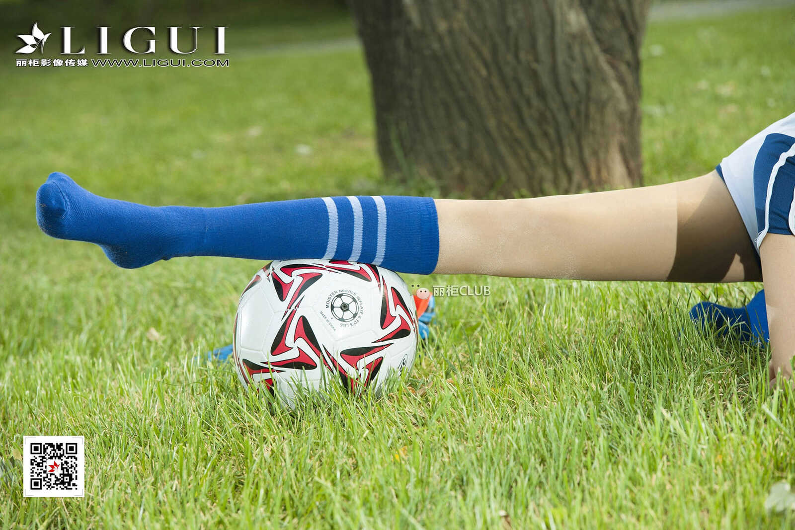 Model 筱筱《球场少女》 [丽柜Ligui] 写真集第17张