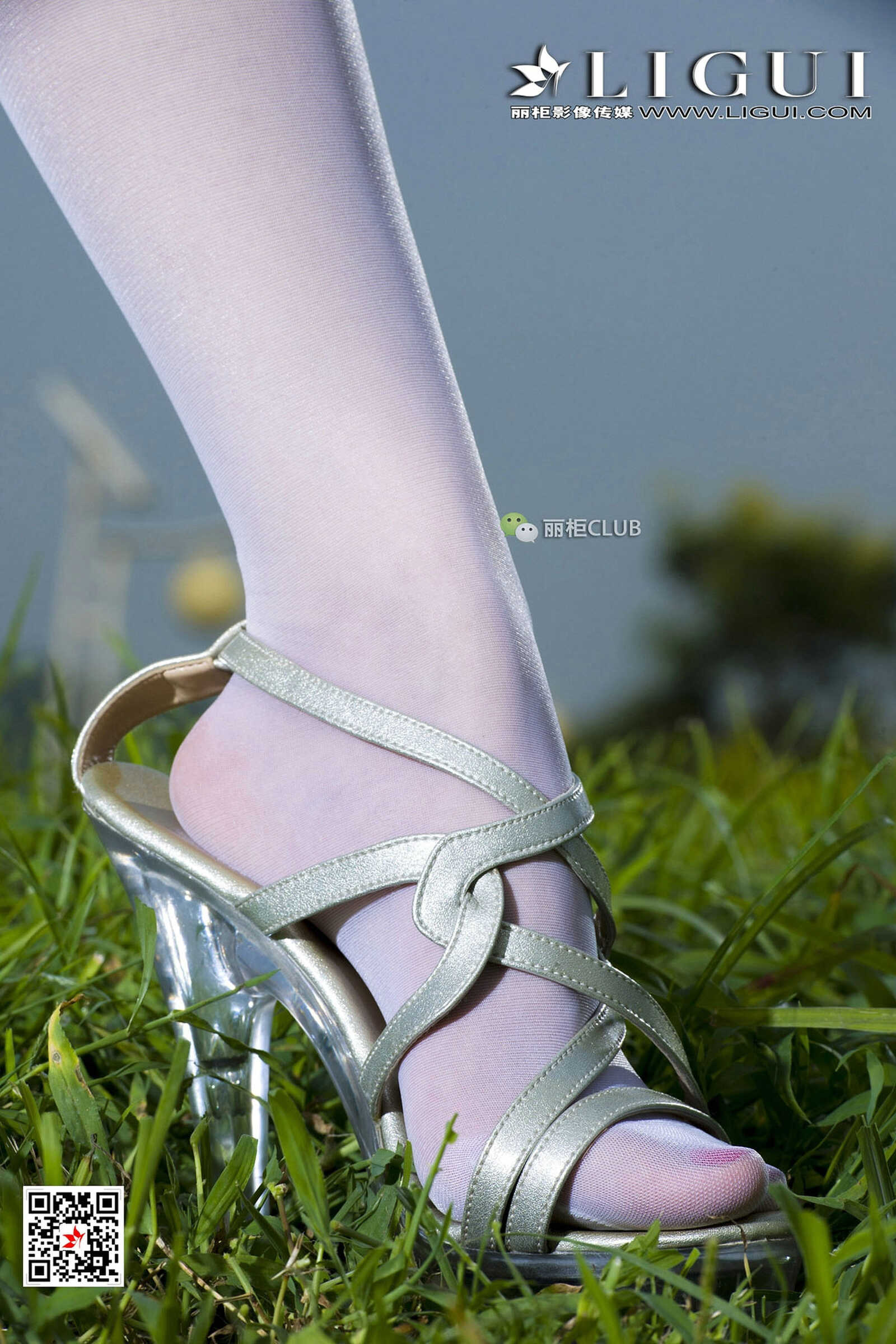 Model 雪儿《白丝+抹胸礼服》 [丽柜Ligui] 写真集第10张