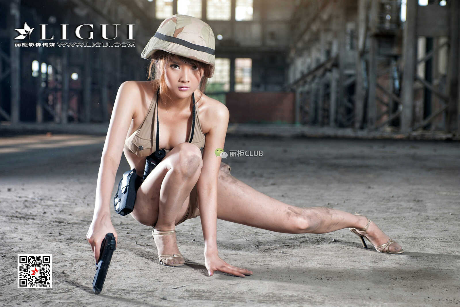 Model 黄芬《女兵美腿丝足》 [丽柜Ligui] 写真集第6张