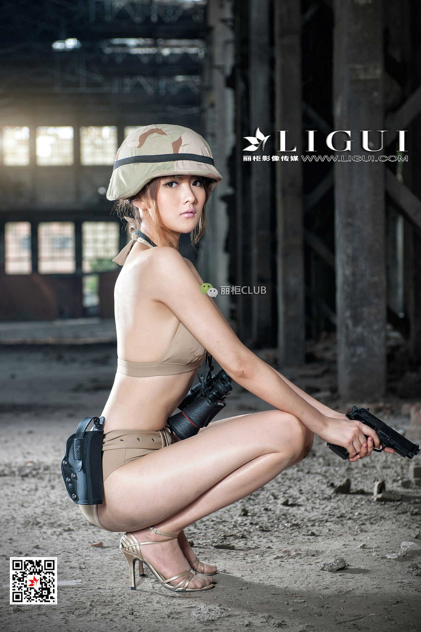 Model 黄芬《女兵美腿丝足》 [丽柜Ligui] 写真集第2张