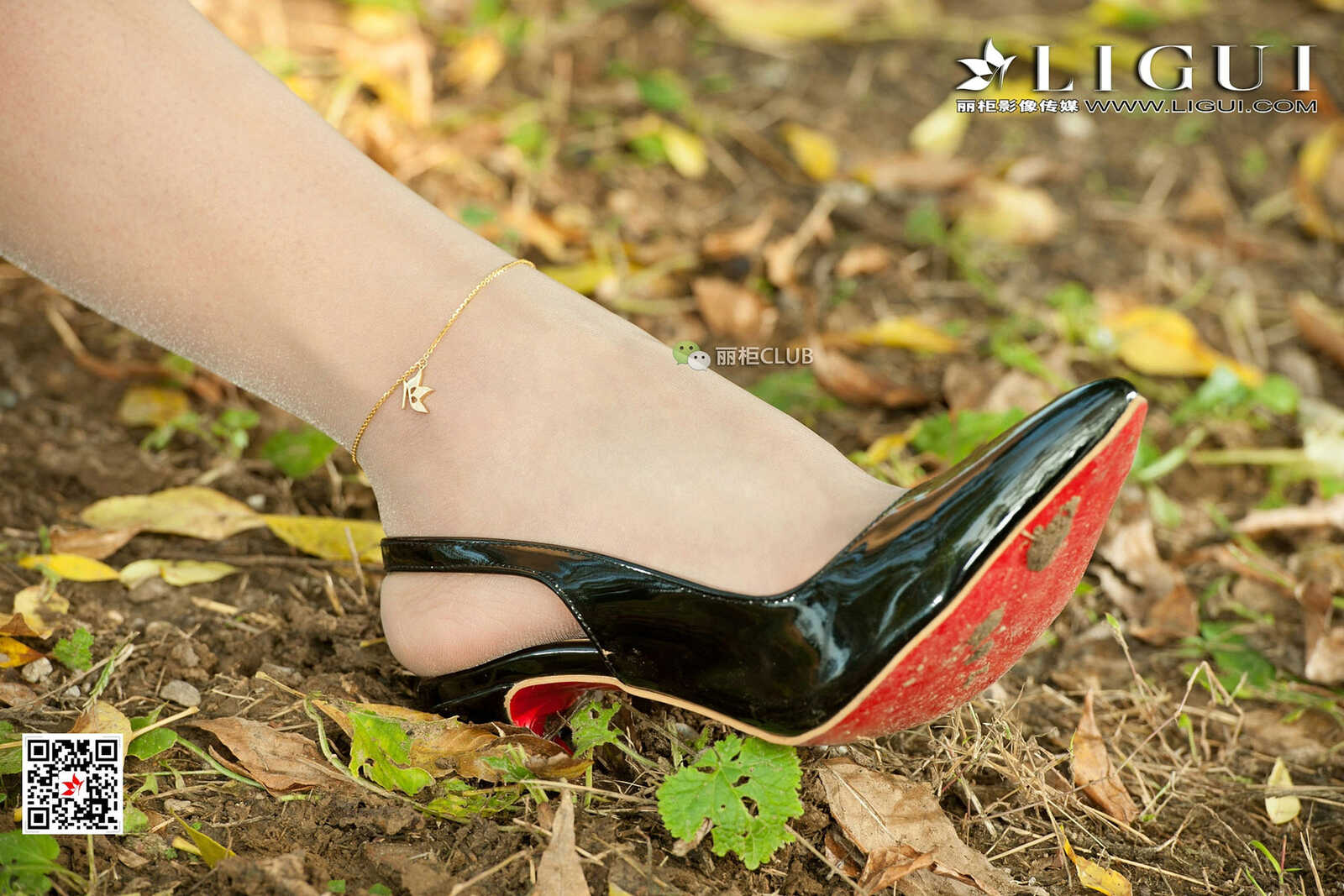 Model 筱筱《郊外肉丝丝足》 [丽柜Ligui] 写真集第6张