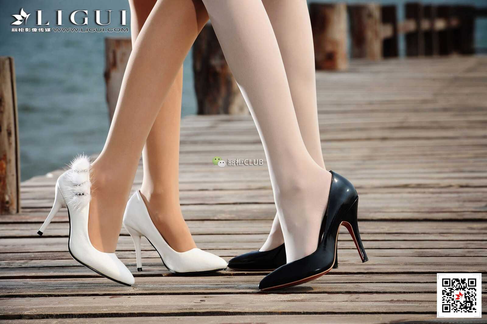 腿模Vicky&amp;amp;桃子《沙滩肉丝》 [丽柜Ligui] 写真集第14张